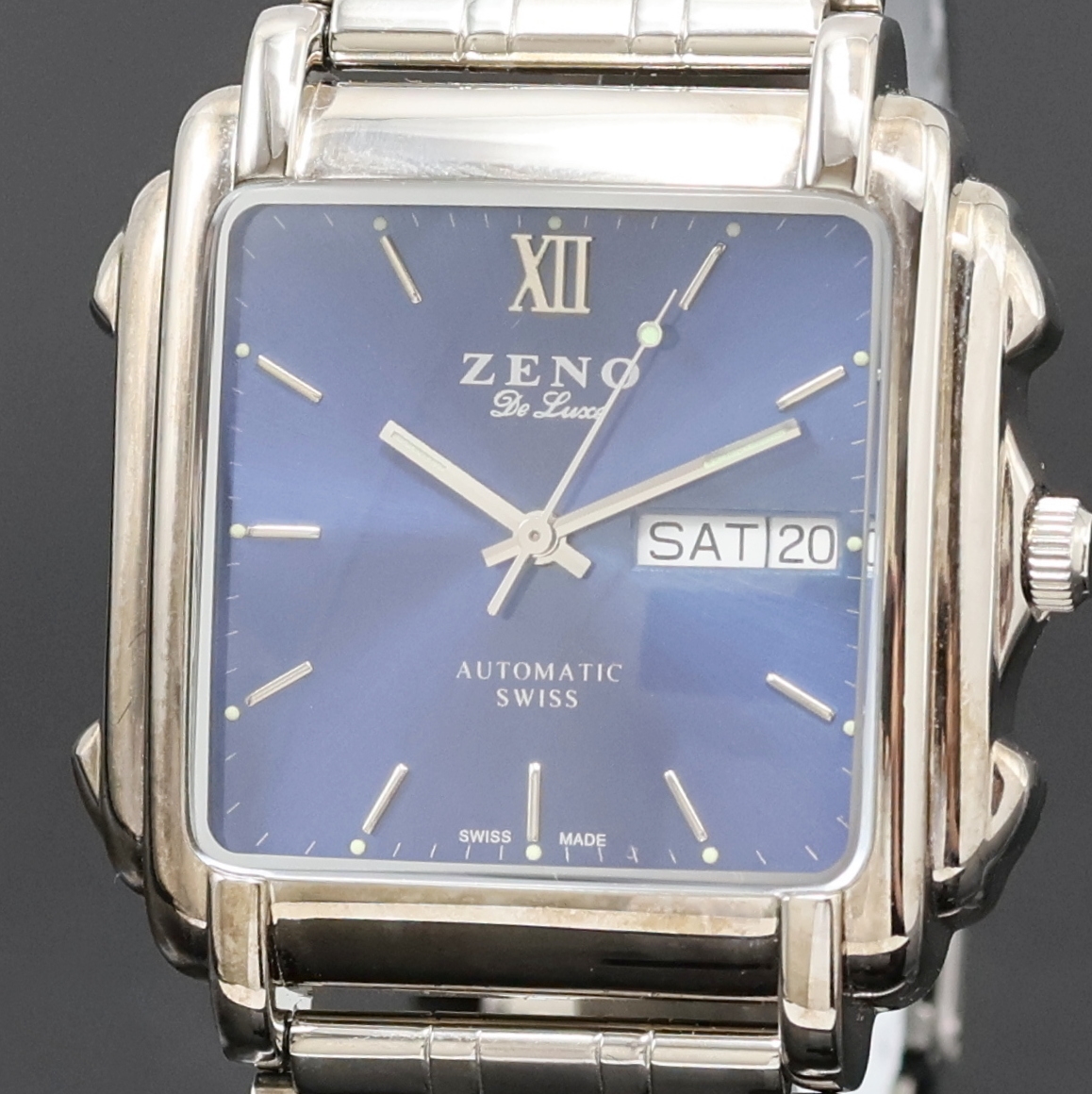 Detail a: ZENO De Luxe Herrenarmbanduhr in Stahl, Schweiz um 1995, Automatik, beids. vergl. Geh., Krone verschr., Boden 8-fach verschr., neutr. Gliederband m. ...