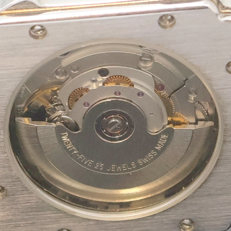 Detail f: ZENO De Luxe Herrenarmbanduhr in Stahl, Schweiz um 1995, Automatik, beids. vergl. Geh., Krone verschr., Boden 8-fach verschr., neutr. Gliederband m. ...