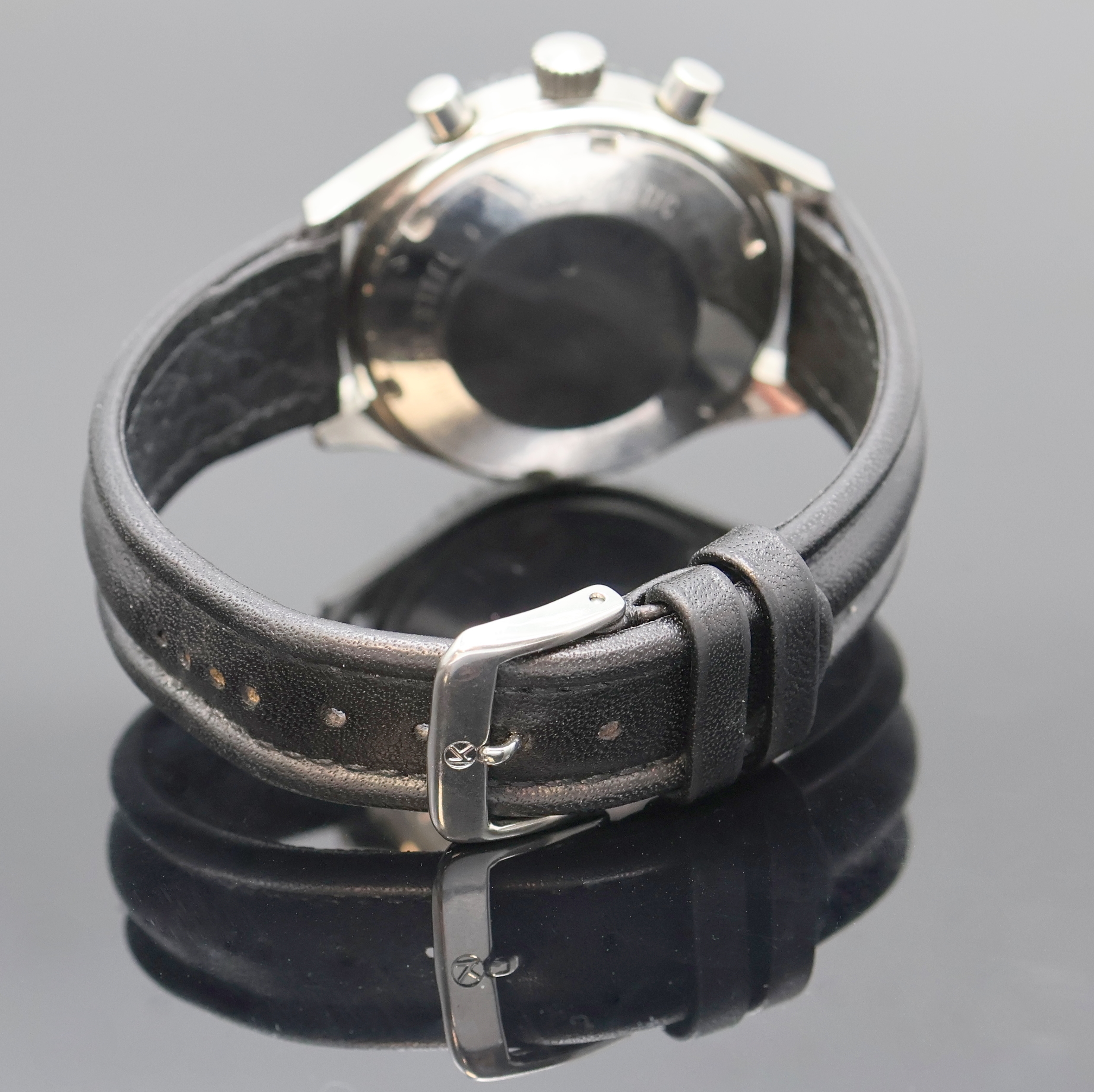 Detail b: SABINA Armbandchronograph in Stahl, Schweiz um 1970, Automatik, Boden verschr., Lünette m. 60er Teil. beids. drehb., schwarzes Zifferbl. m. ...