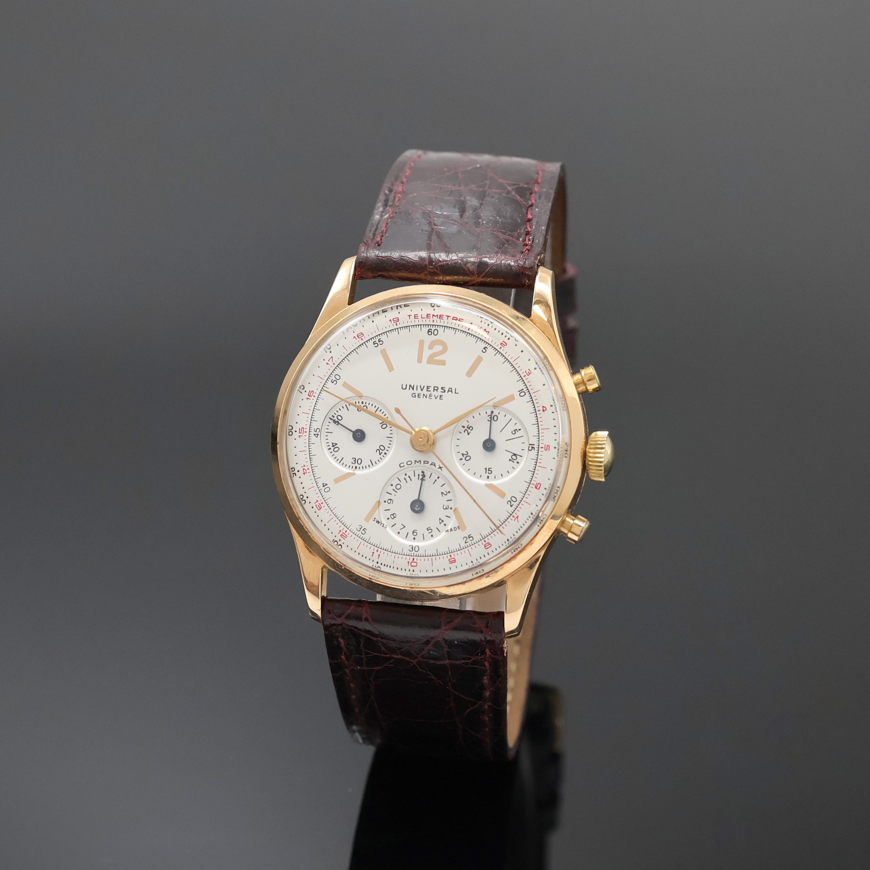 Image 27002437 - UNIVERSAL GENEVE Compax Armbandchronograph in RoseG 750/000, Schweiz um 1950, ...