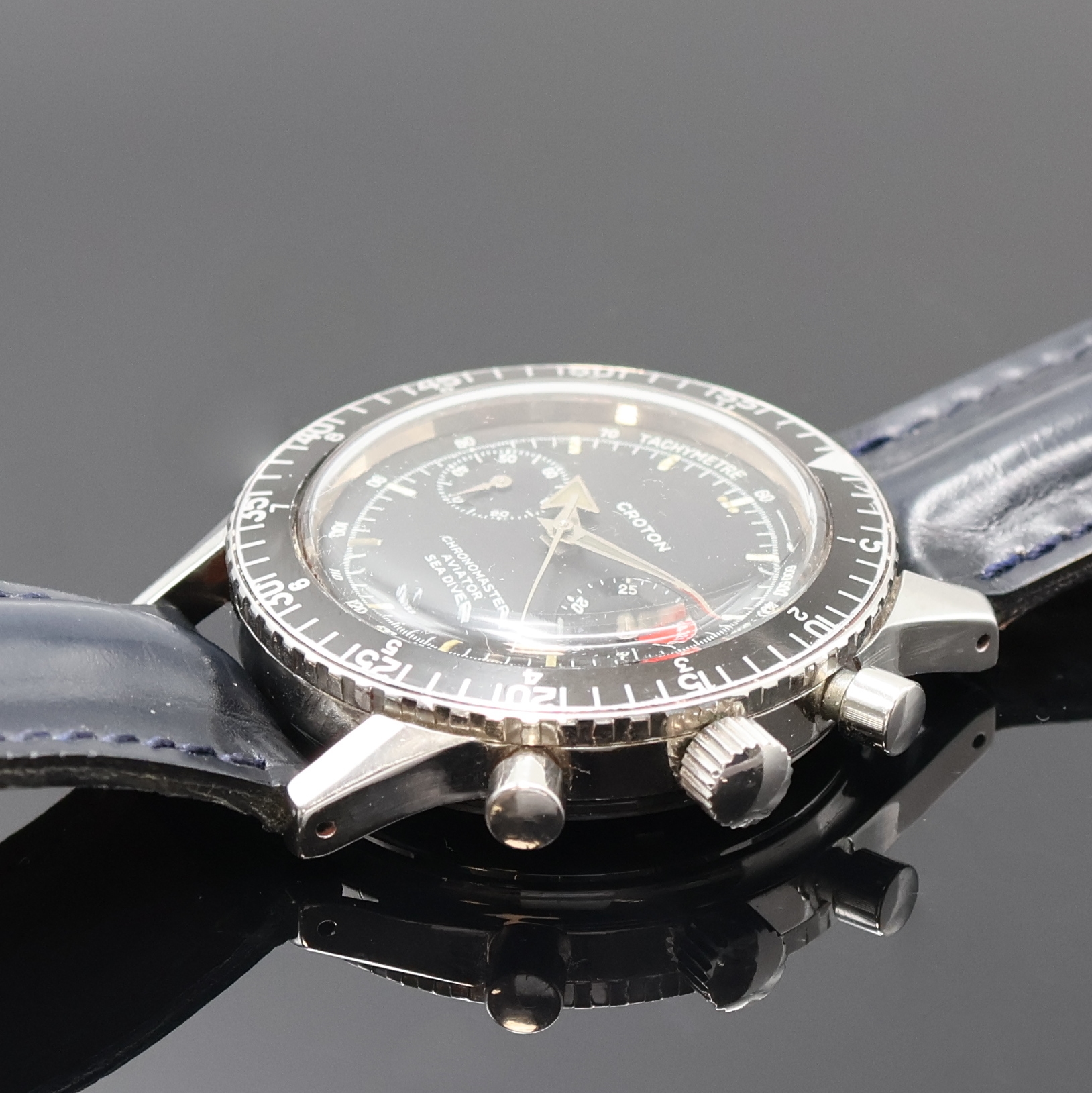 Detail b: CROTON Chronomaster Aviator Sea Diver Armbandchronograph in Stahl, Schweiz 1960er Jahre, Handaufzug, Boden verschr., Lünette m. 60er Teilung beids. ...