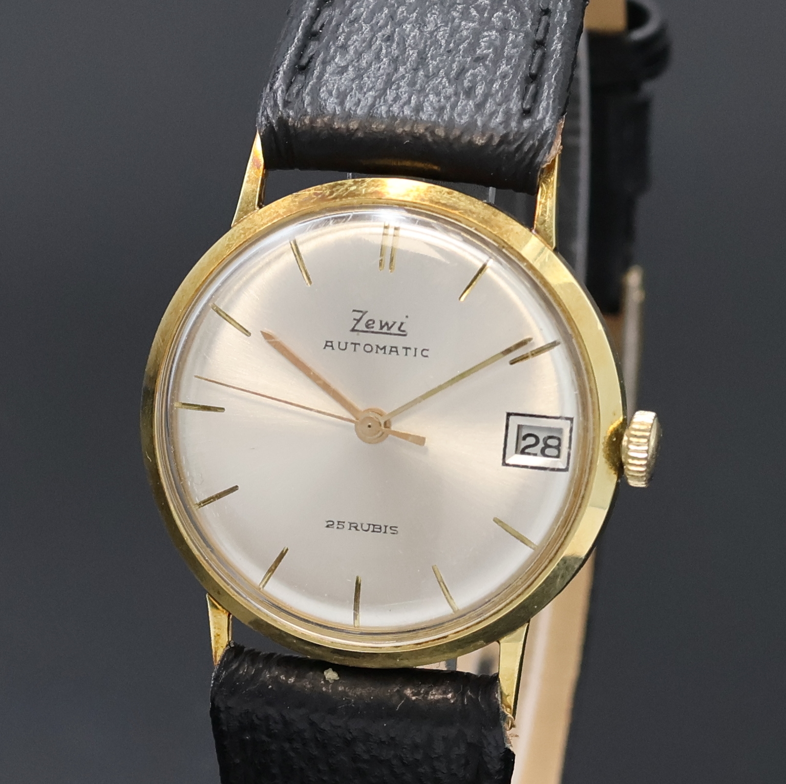 Detail a: ZEWI Armbanduhr in GG 585/000, Schweiz um 1965, Automatik, Boden aufgedr., silb. Zifferbl. m. gold. Std.-Ind., gold. Zeiger, Datum b. 3, Kal. ...