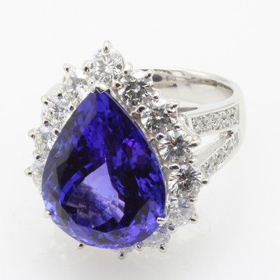 27003347a - Ring mit Tansanit und Brillanten, 900er Platin, Tansanittropfen ca. 9.80 ct von sehr ...