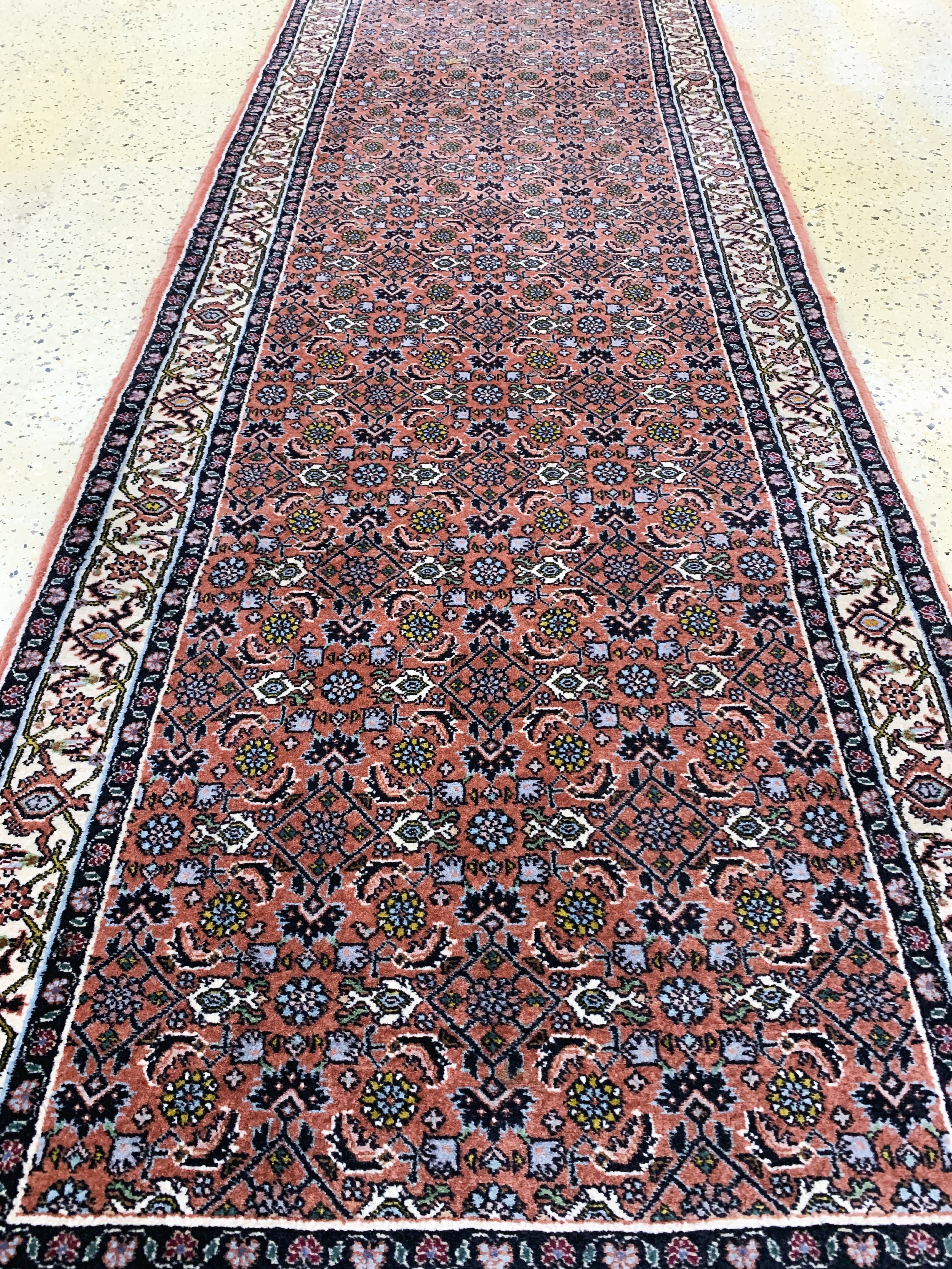 Detail c: Bidjar fein, Persien, Ende 20.Jhd, Korkwolle auf Baumwolle, ca. 240 x 85 cm, EHZ:2