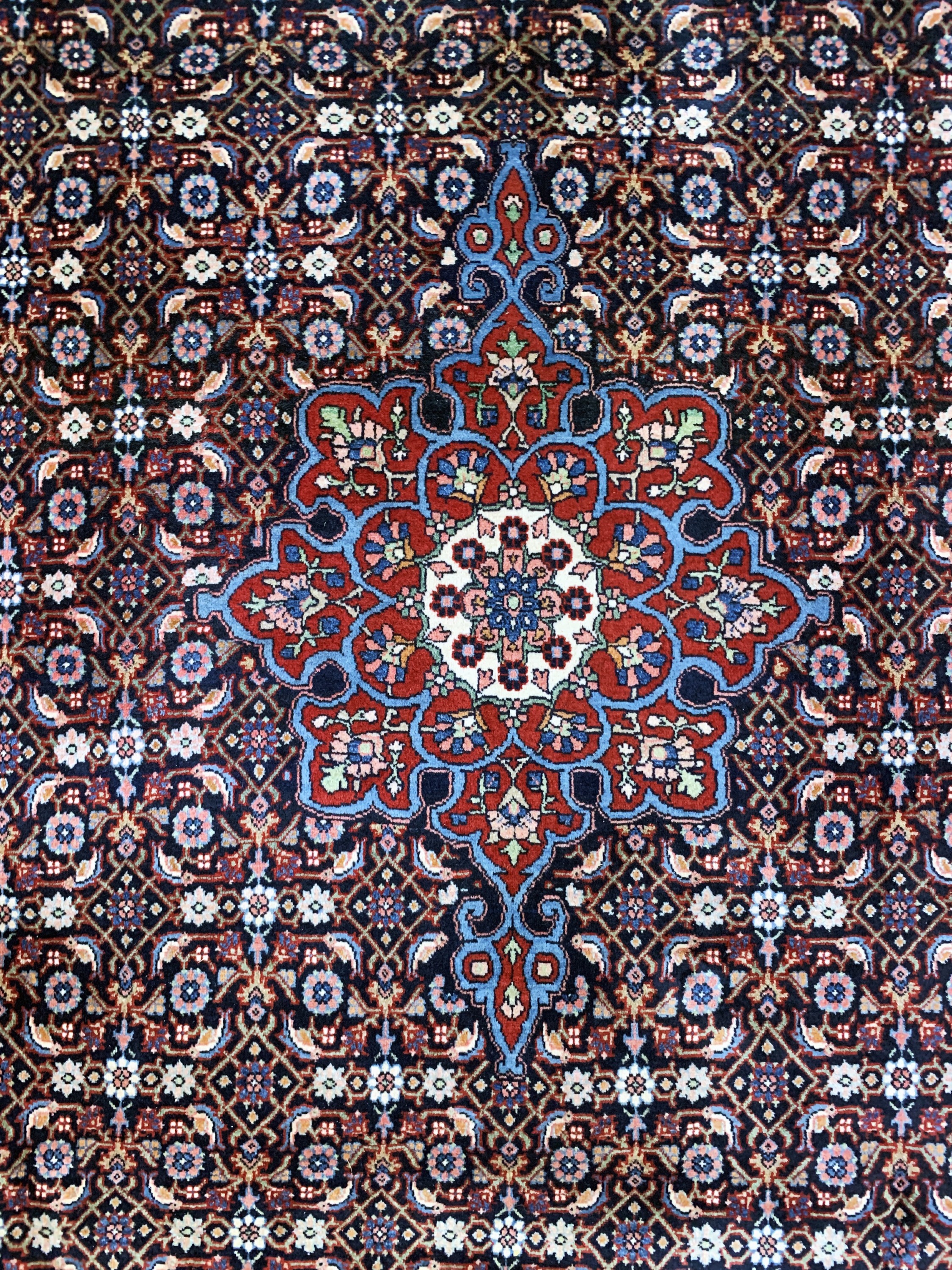 Detail e: Bidjar fein alt, Persien, Mitte 20.Jhd, Korkwolle auf Baumwolle, ca. 330 x 222 cm, EHZ: 2
