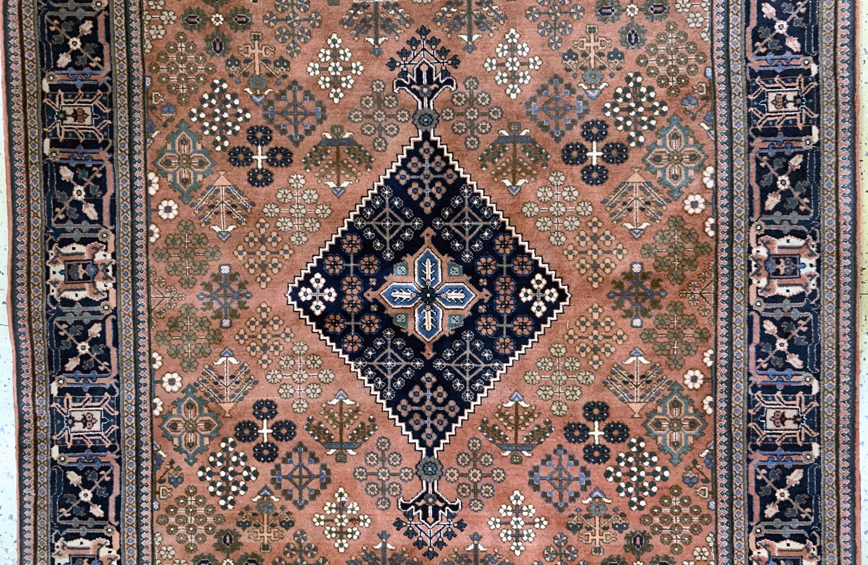 Detail c: Meymeh fein, Persien, Ende 20.Jhd, Korkwolle auf Baumwolle, ca. 260 x 170 cm, verblasst, EHZ: 2