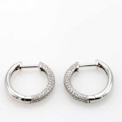 27003465a - Paar Klappcreolen mit Brillanten, WG 750/000, 180 Brill. zus. ca. 0.74 ct Weiß-si-p, ...