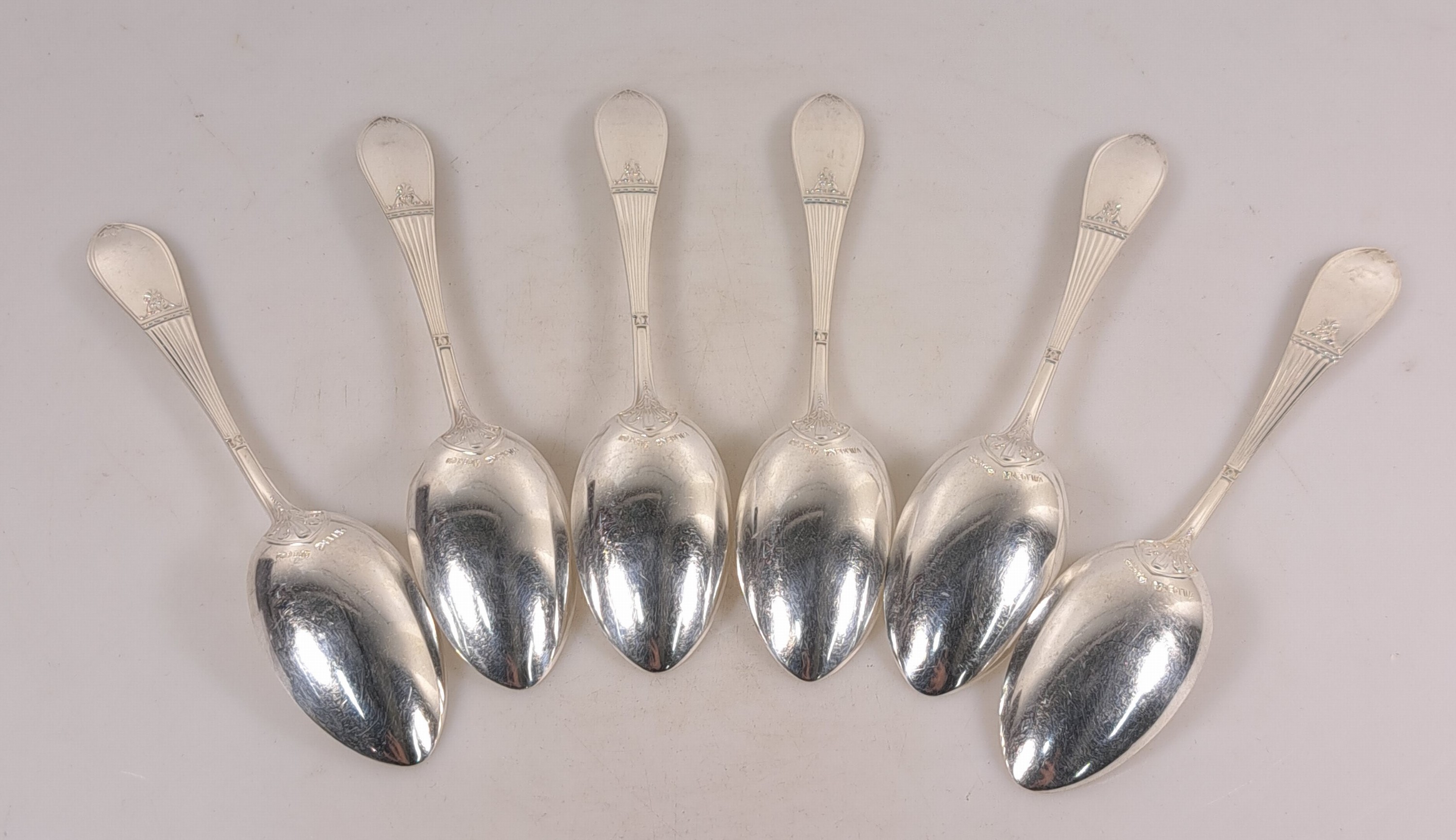 Detail i: Silberbesteck, Wilkens & Söhne, Modell Straßburger Empire, 800er Silber, 6 Gabeln, 6 Messer, 6 Löffel, 6 Teelöffel, Butter- und Käsemesser, ...