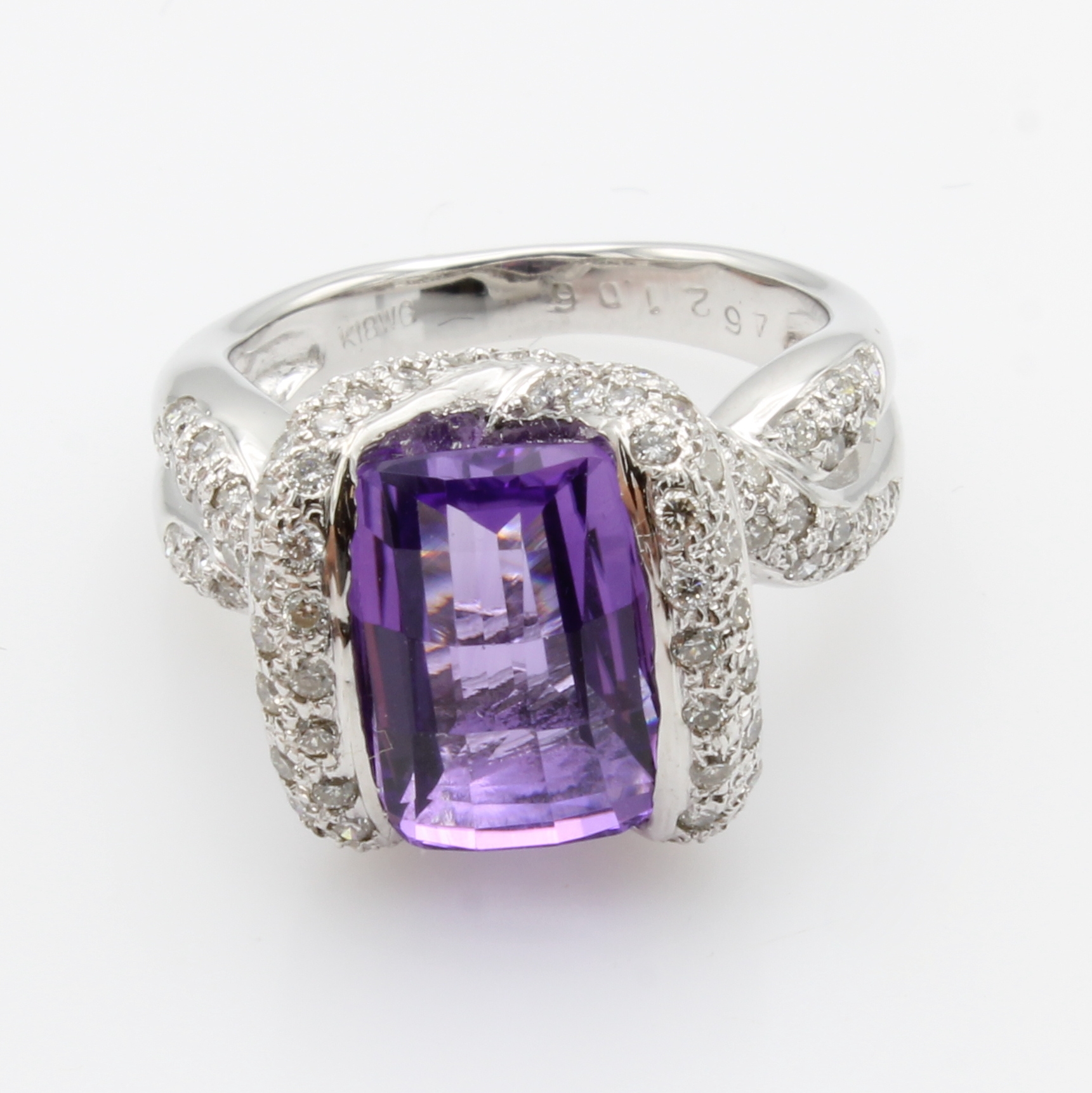 Image 27003588 - Ring mit Amethyst und Brillanten, WG 750/000, Amethyst im Schachbrettschliff ca. 4.62 ...
