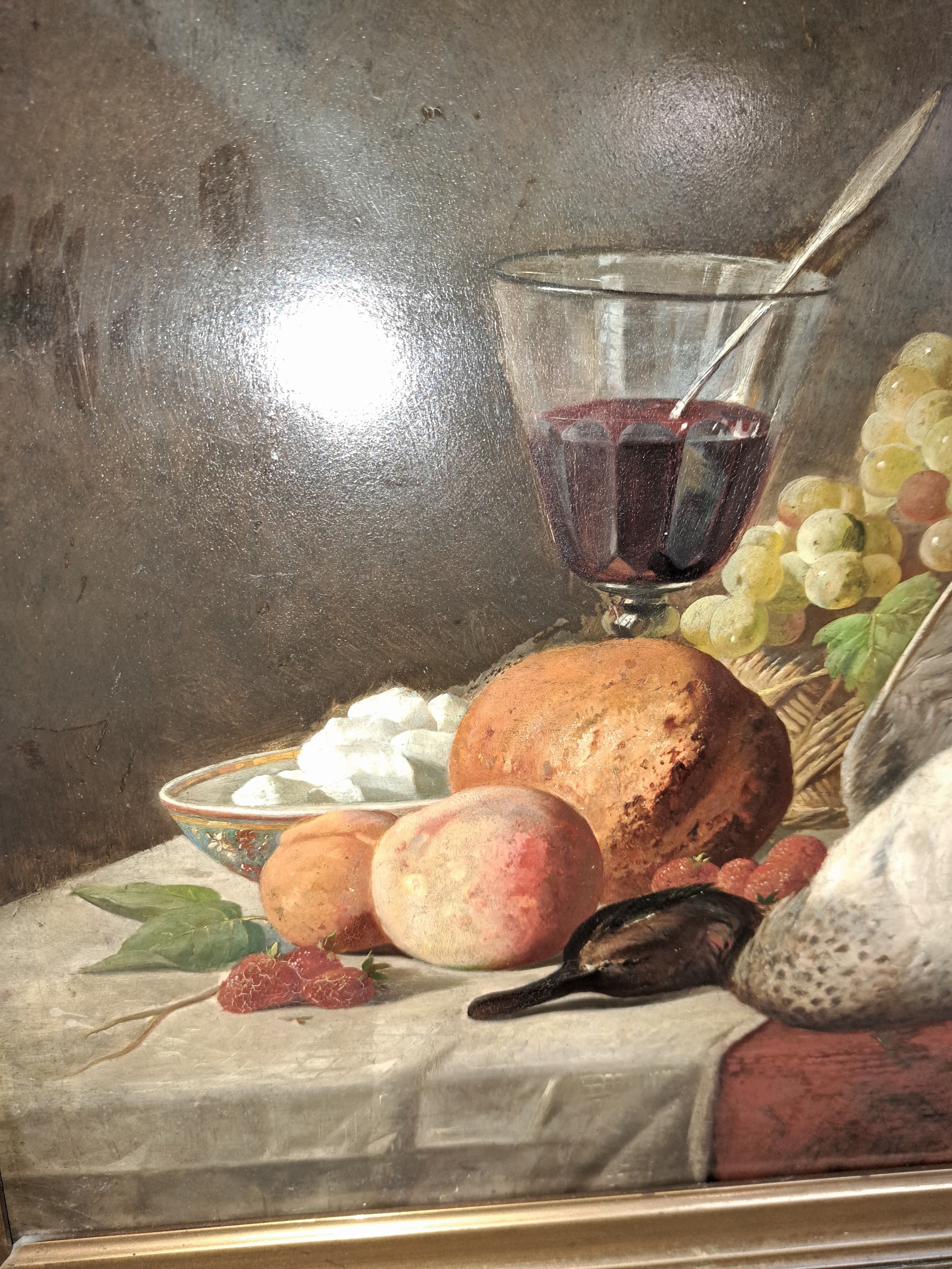 Detail b: Unbekannter Künstler, um 1910-20, Stillleben mit chinesischer Vase, Obst, Brot und Ente, Öl/Holz, unsign., ca. 45.5x55cm, R. ca. 56x67.5cm