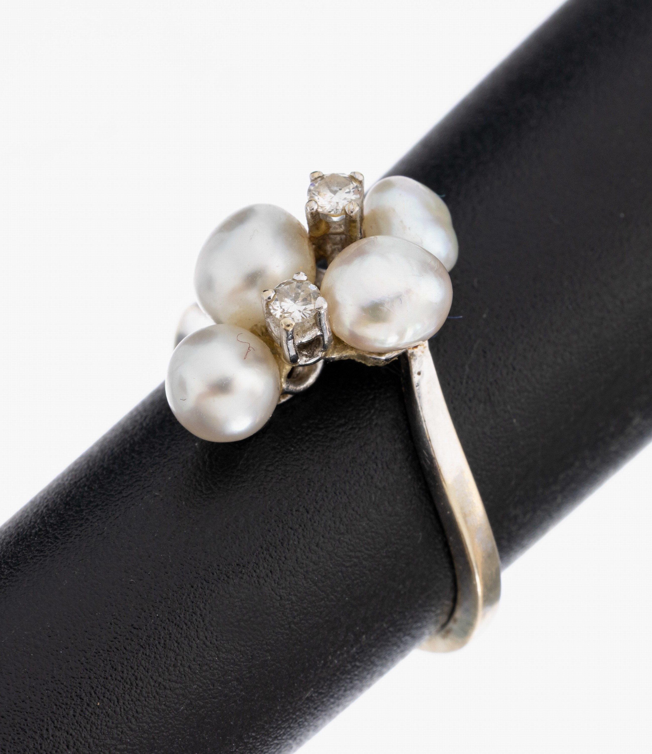 Image 27003912 - 14 kt Gold Perl-Brillant-Ring, WG 585/000, 4 unrunde silbergraue Zuchtperlen, 2 ...