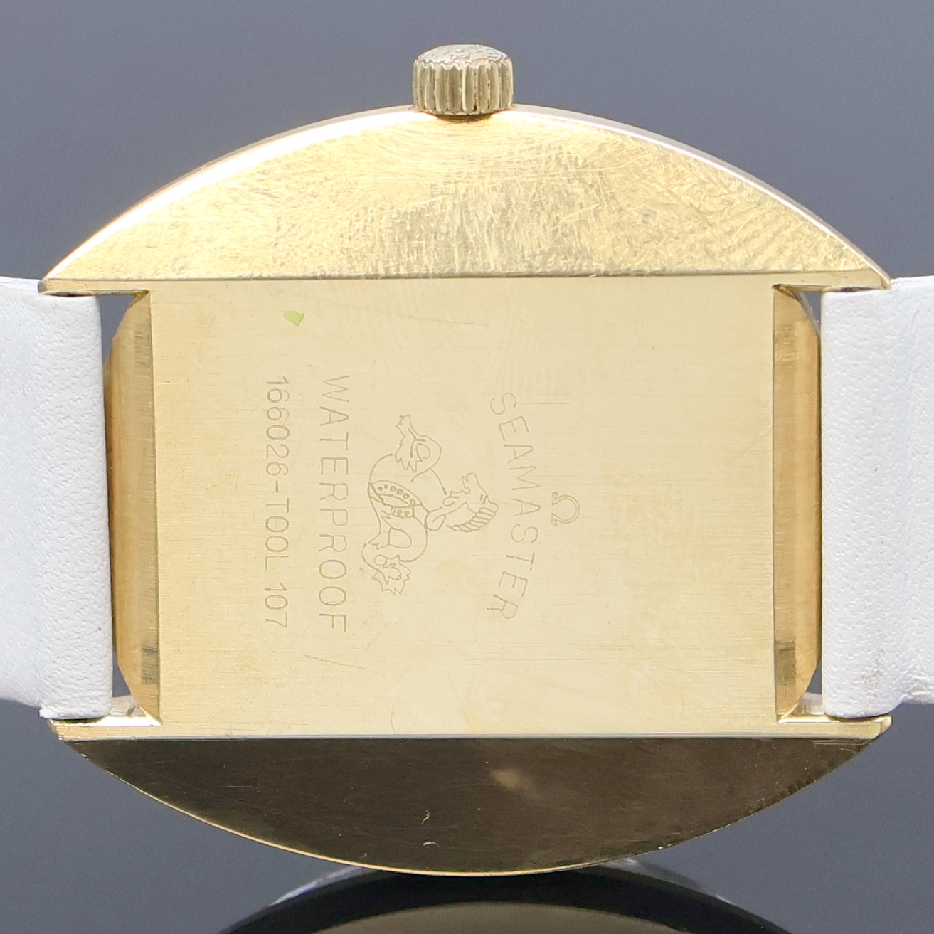 Detail e: OMEGA Herrenarmbanduhr Seamaster Cosmic in GG 750/000, Schweiz um 1968, Automatik, Einschalengeh., gold. Fadenkreuz-Zifferbl. m. 3 aufges. Indizes ...