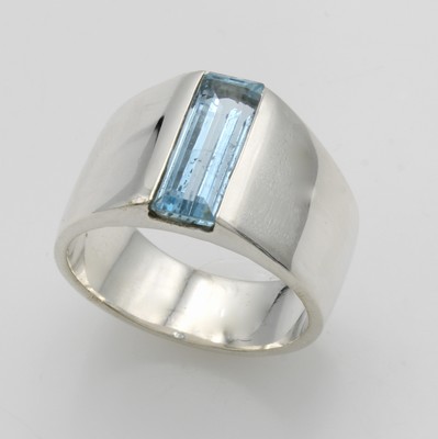 27003900a - Ring mit synth. Spinell, 925er Silber, blauer, synth. Spinell, RW ca. 58
