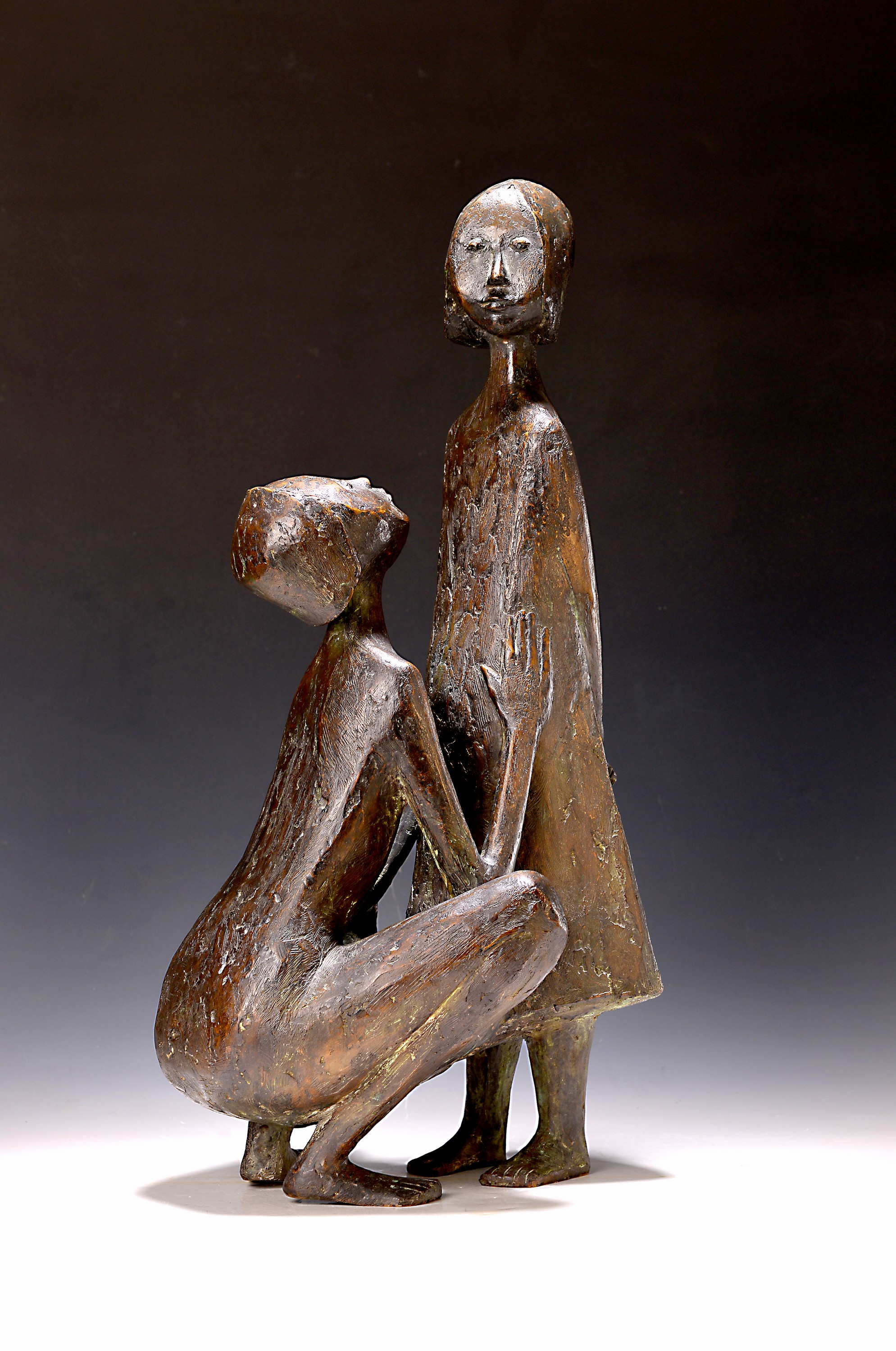 Image 27004054 - Manfred Welzel, 1926 Berlin-2018 Stuttgart, Paar, er vor ihr auf den Knien, Bronzeguß, ...