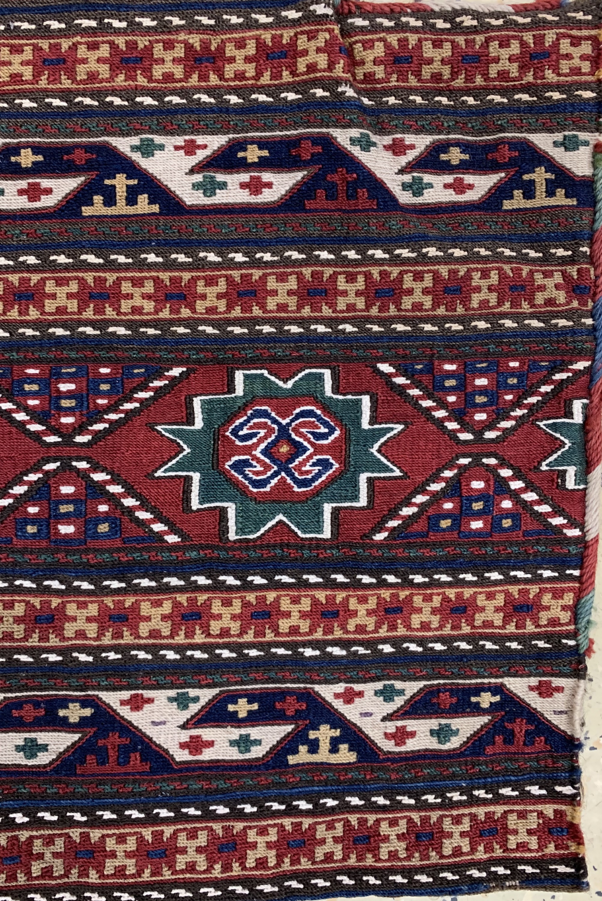 Detail a: Shahsawan Salztasche, Persien, 19.Jhd, Wolle auf Wolle, ca. 62 x 45 cm, EHZ: 2