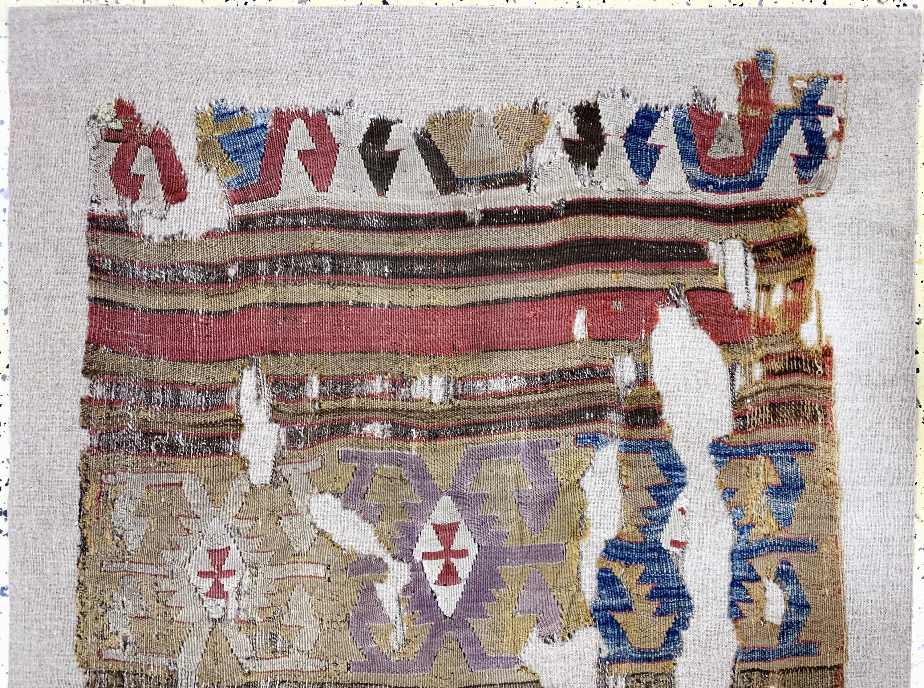 Detail a: Afyon Kelim Fragment, Türkei, 19.Jhd, Wolleauf Wolle, ca. 120 x 75 cm