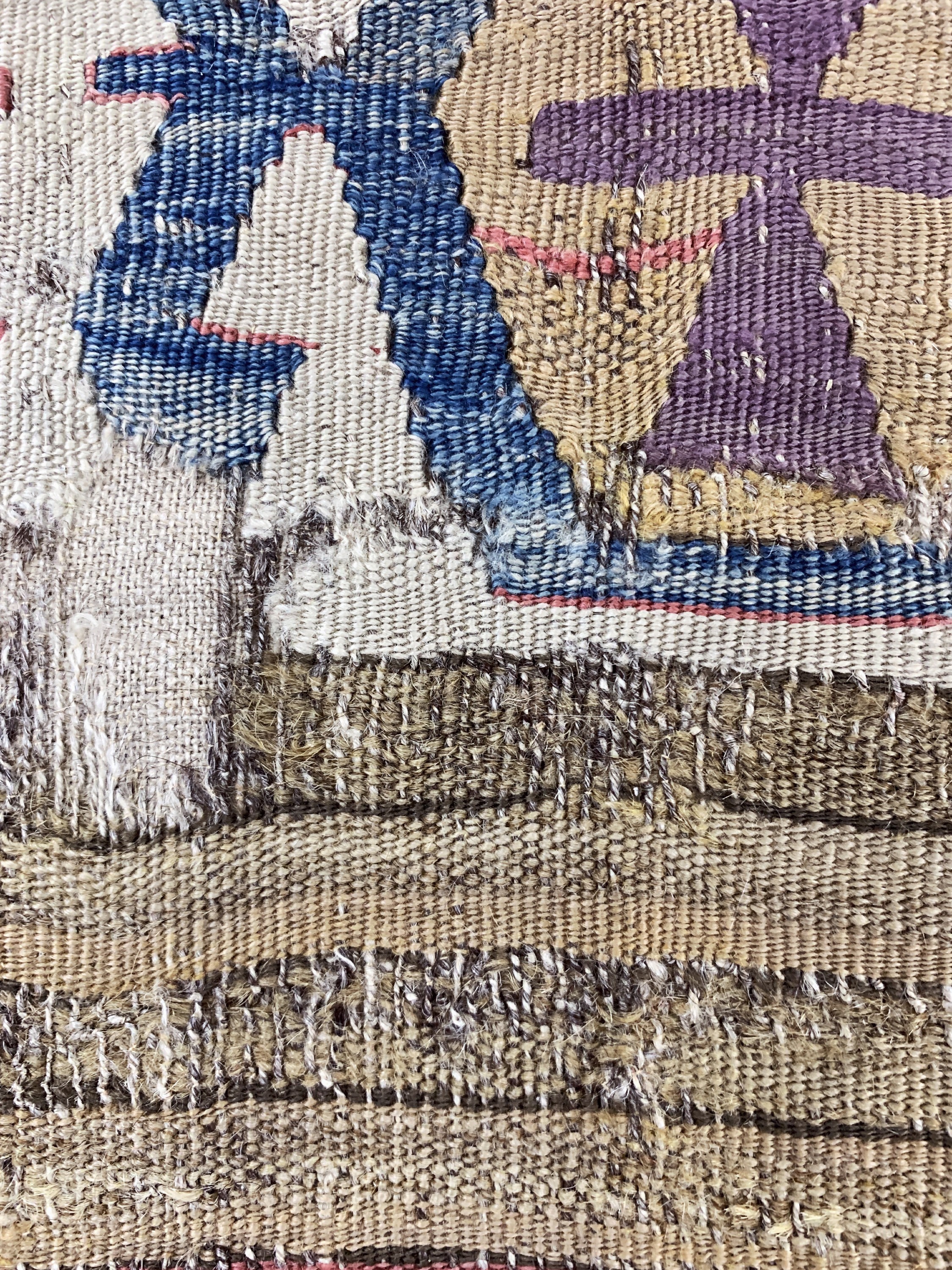 Detail d: Afyon Kelim Fragment, Türkei, 19.Jhd, Wolleauf Wolle, ca. 120 x 75 cm