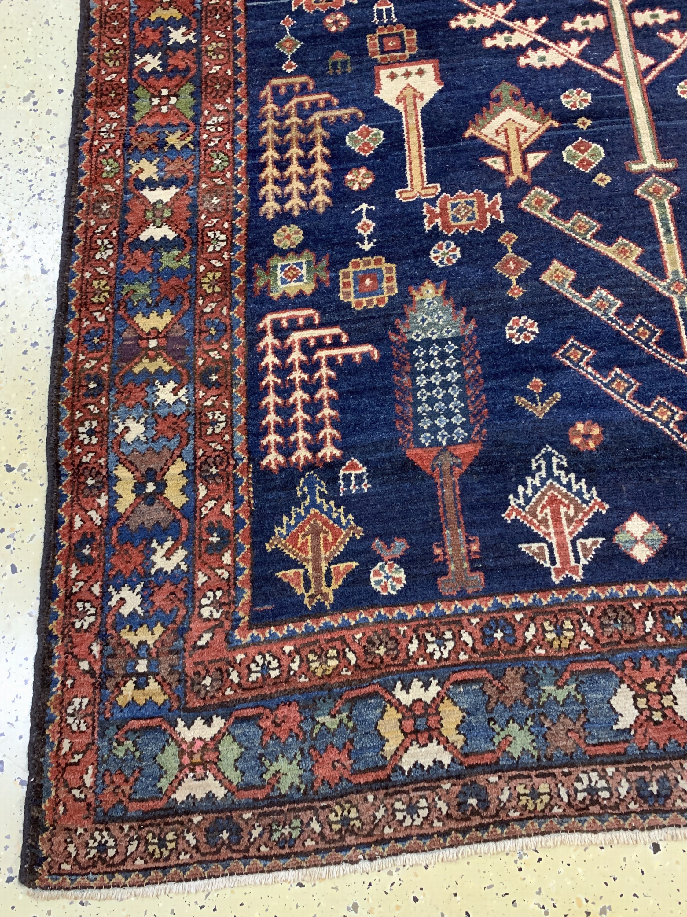 Detail b: Bachtiar"Baumteppich", Persien, um 1900, Wolle auf Baumwolle, ca. 305 x 172 cm, EHZ: 2