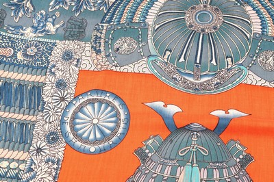 27005021c - Großes HERMES Tuch, 70% Kaschmir, 30% Seide, ´Parures de Samurais´, Aline Honore`, ...