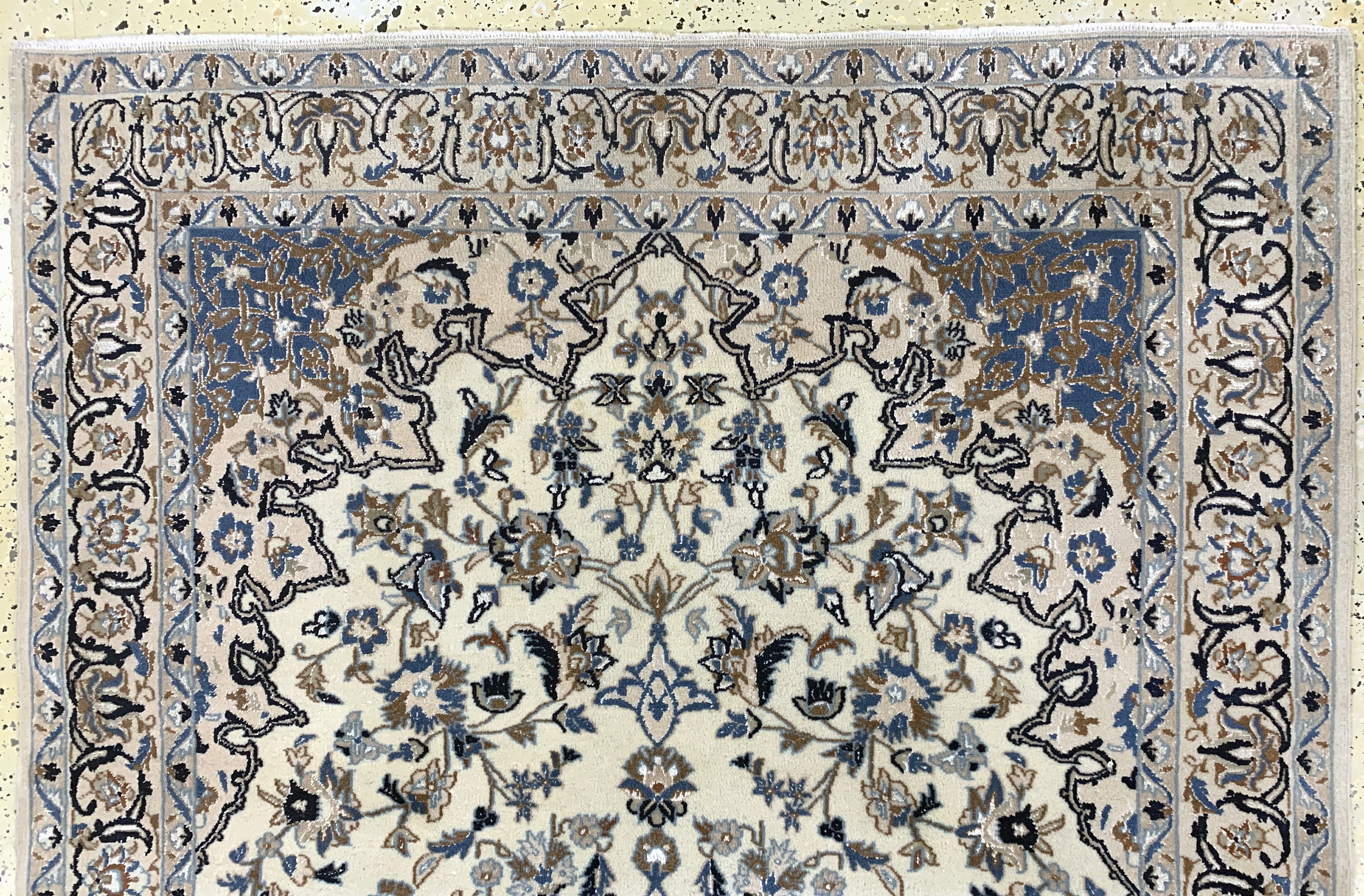 Detail a: Nain fein(9 La), Persien, Mitte 20.Jhd, Korkwolle mit Seide, ca. 210 x 134 cm, EHZ: 2