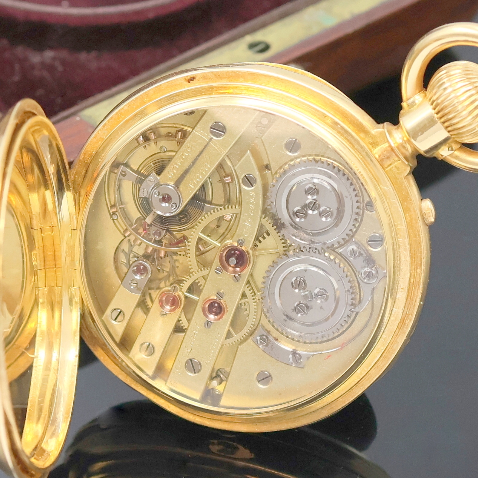 Detail d: C.E. LARDET Fleurier offene Herrentaschenuhr in GG 750/000, Schweiz um 1880, guill. 2- Deckel Goldgeh. m. à-goutte Schlüssen dell./ ber., ...