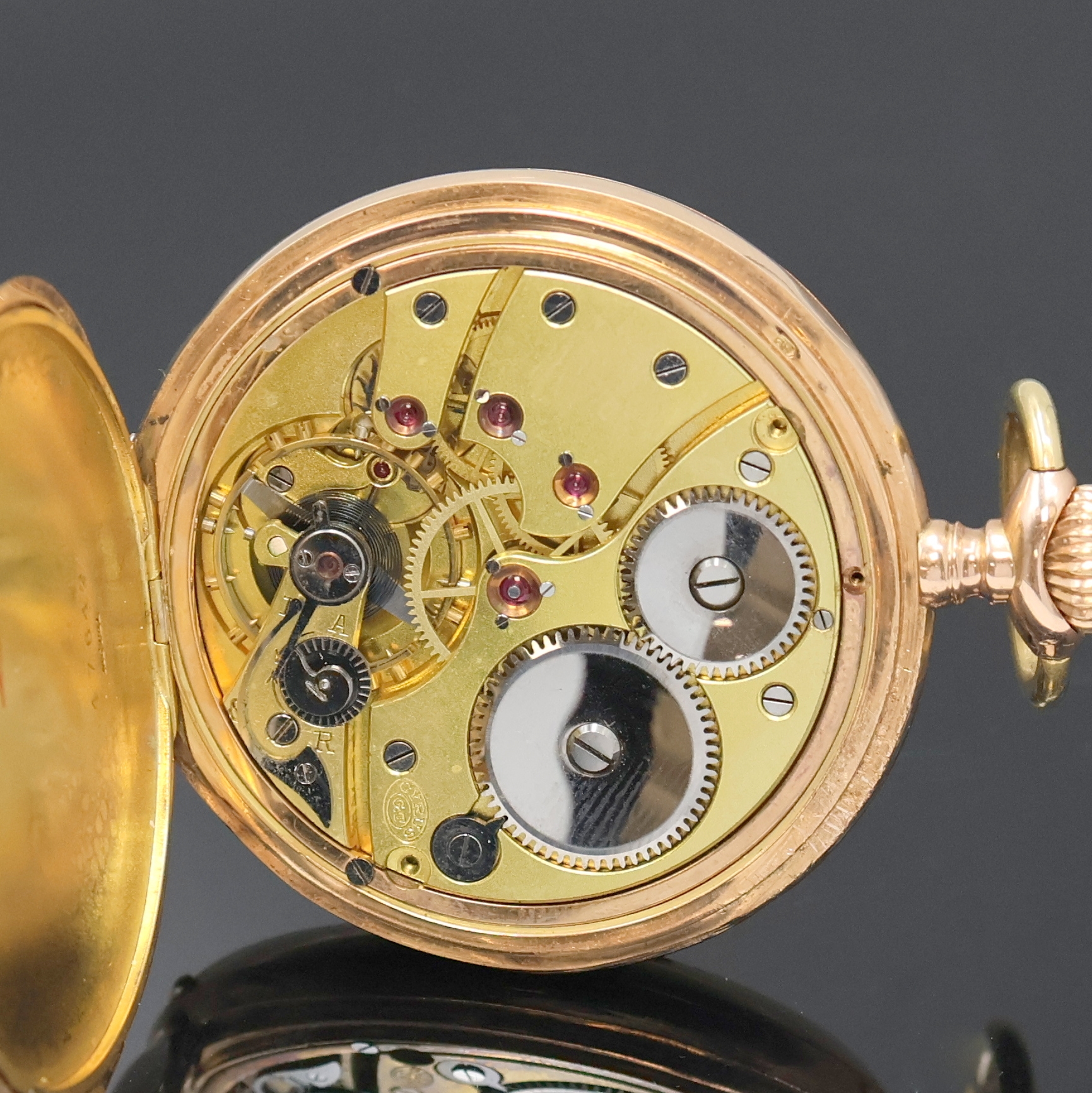 Detail f: REVUE-THOMMEN CYRUS Herrensavonette in RG 585/000, Schweiz um 1910, guill. 2-Deckel Goldgeh. dell., Emailzifferbl. m. arab. Zahlen, kl. Sek. b. 6, ...