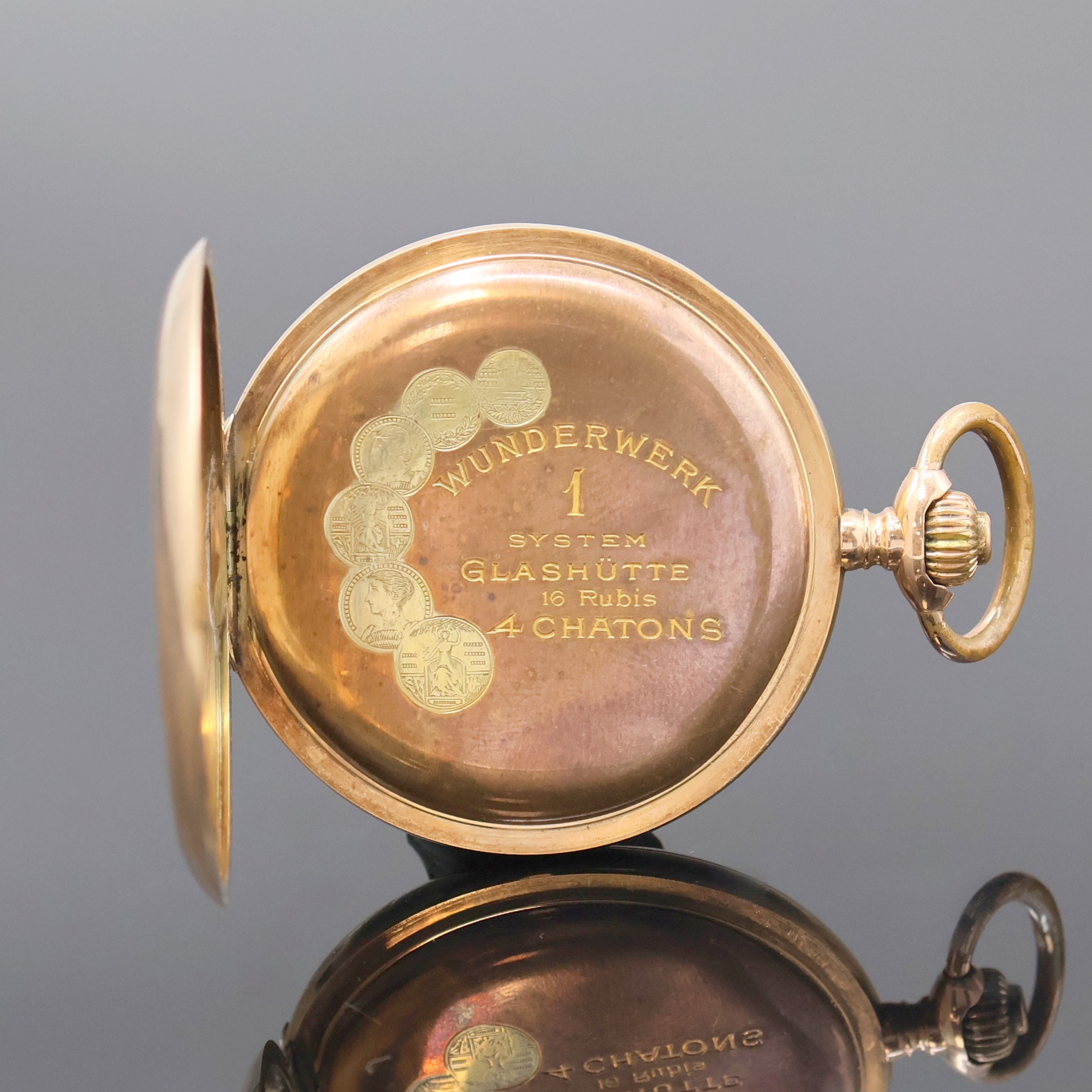 Detail d: TAVANNES System Glashütte Halbsavonette in RG 585/000, Schweiz um 1910, guill. 2-Deckel Goldgeh. dell./ber., auf Emailzifferbl. u. Cuvette bez. ...