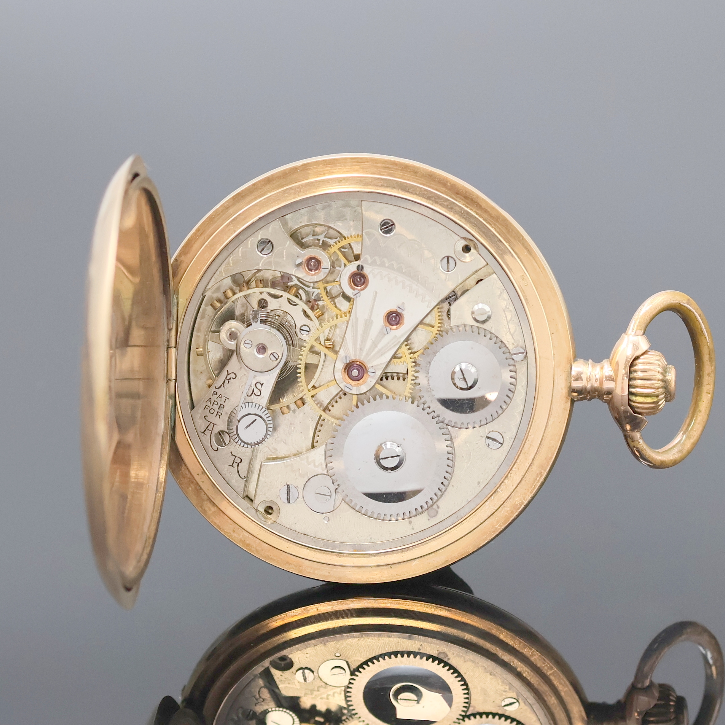Detail f: TAVANNES System Glashütte Halbsavonette in RG 585/000, Schweiz um 1910, guill. 2-Deckel Goldgeh. dell./ber., auf Emailzifferbl. u. Cuvette bez. ...