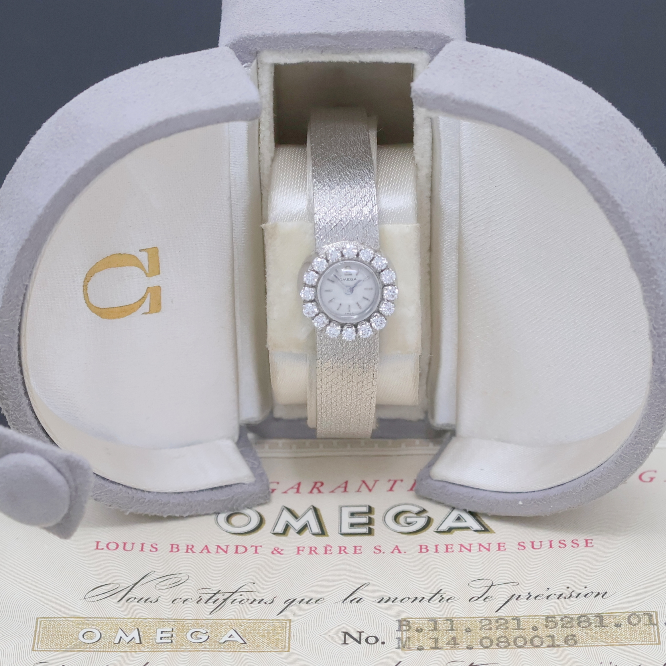 Image 27005346 - OMEGA seltene diamantbes. Backwinder-Damenuhr in WG 750/000 mit original Box und Papier, ...