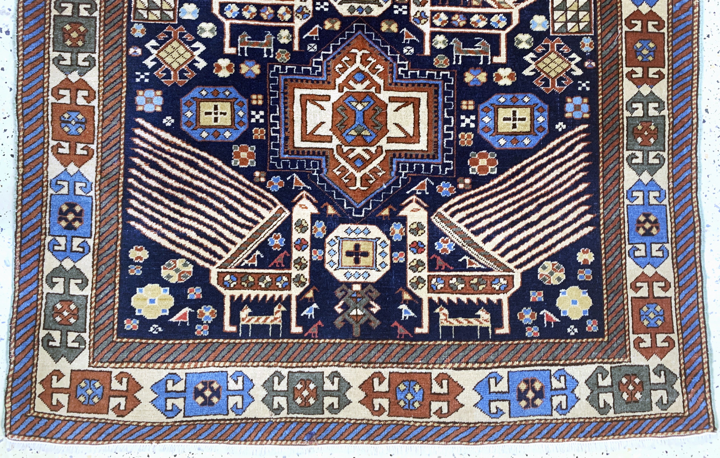 Detail c: "Akstafa"Kazak alt, Kaukasus, Anfang 20.Jhd, Wolle auf Wolle, ca. 225 x 125 cm, EHZ: 2-3