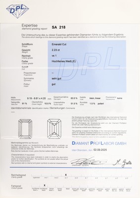 27005447a - 18 kt Gold Diamant-Ring, WG 750/000, mittigDiamant im Emerald Cut 2.23 ct hochfeines ...