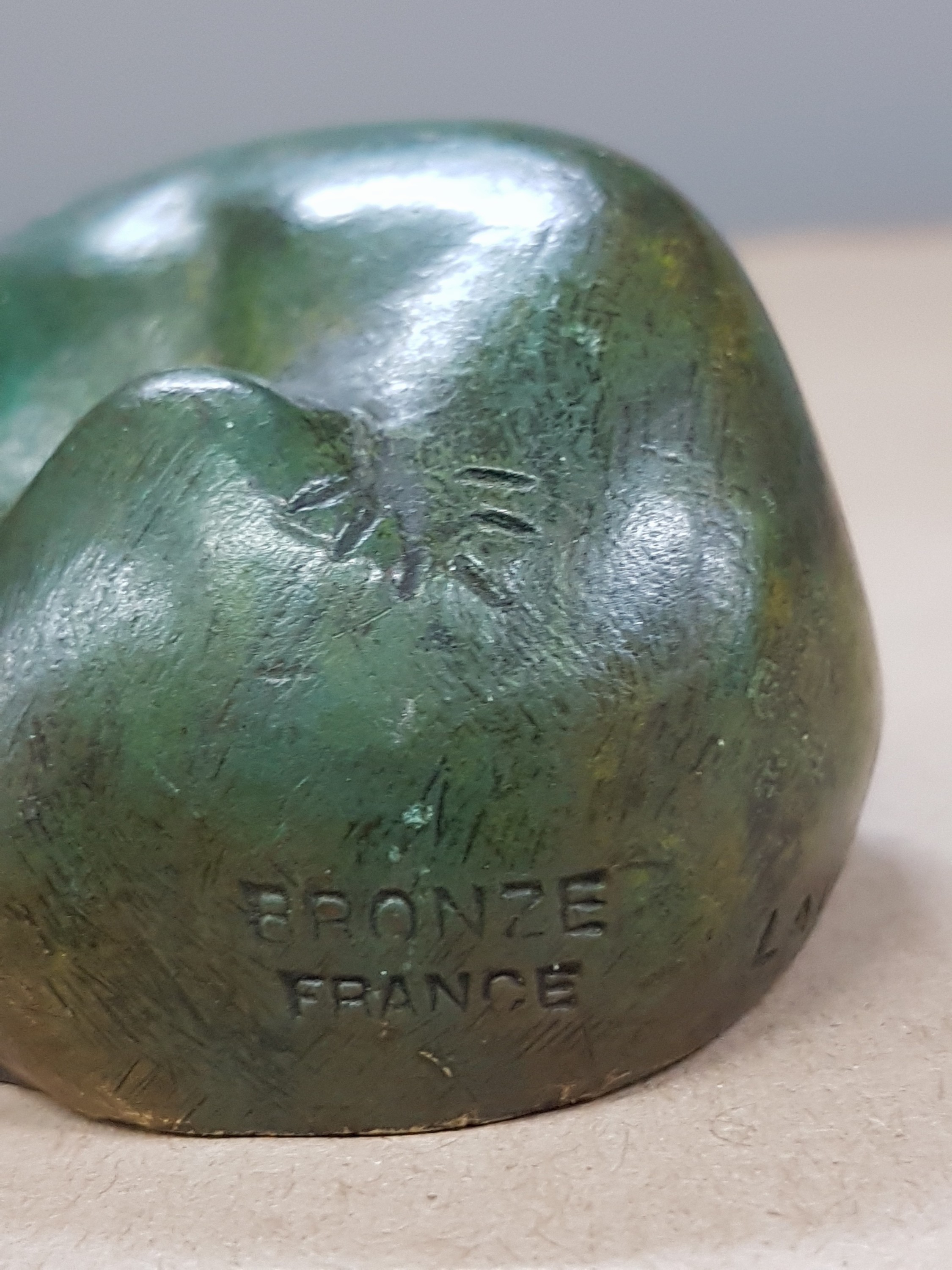 Detail f: Georges H. Laurent, Reh mit Kitz, Bronzeskulptur, signiert, ca. 9.5cm, L. ca. 10cm