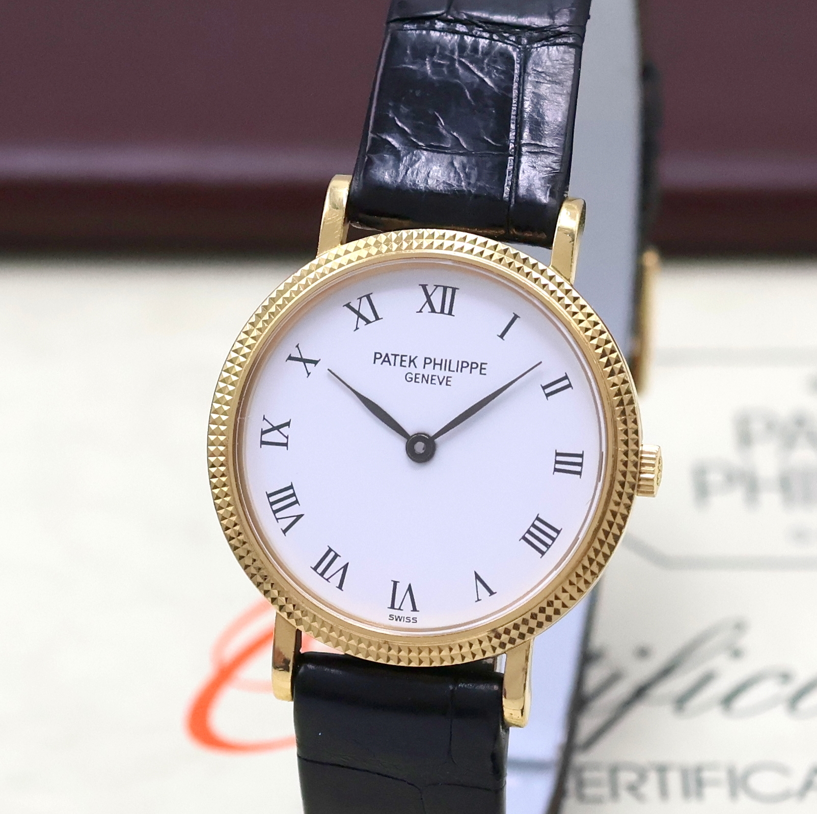 Detail a: PATEK PHILIPPE Damenarmbanduhr Serie Calatrava in GG 750/000 Referenz 4819, 2-teil. Geh. inkl. orig. Lederband m. orig. GG 750/000 Dornschl., Boden ...
