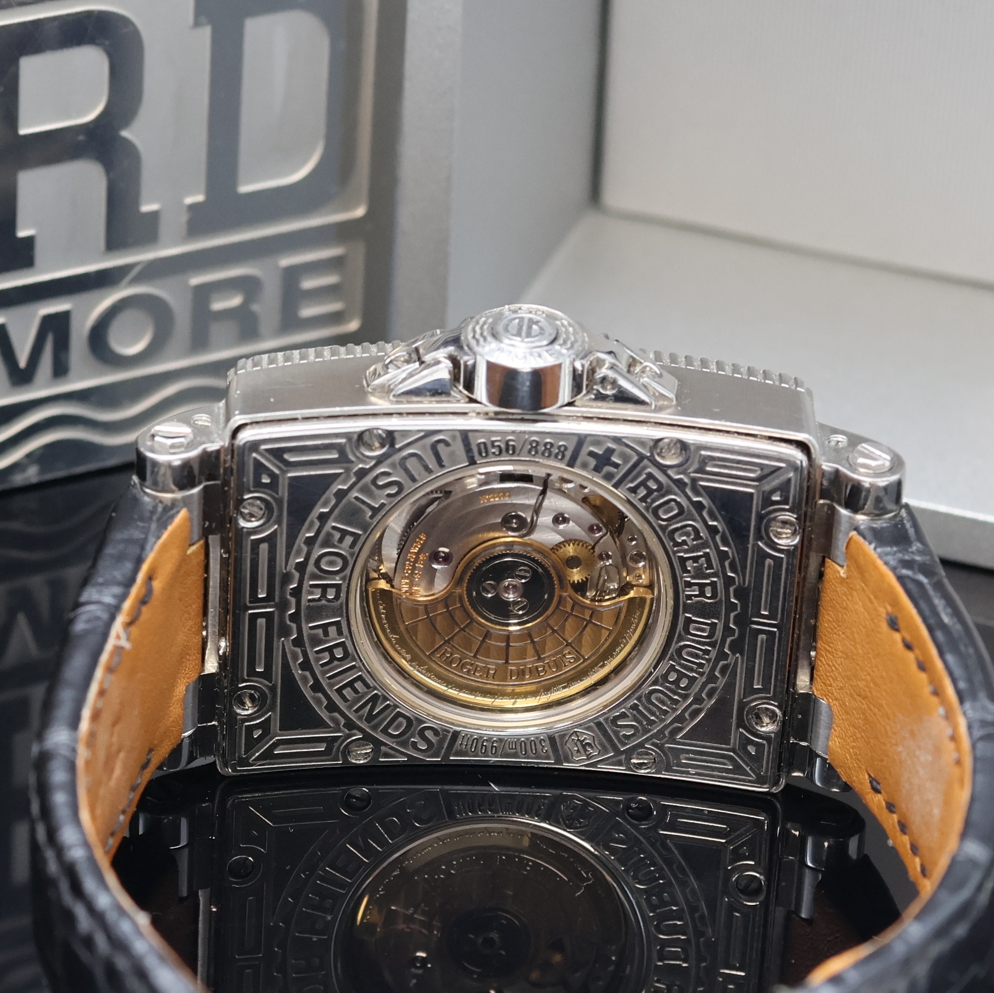 Detail f: ROGER DUBUIS auf 888 Stück limitierte Herrenarmbanduhr SeaMore Referenz MS34.21.9.3.53, Automatik, Schweiz um 2005, Chronometer in Edelstahl inkl. ...