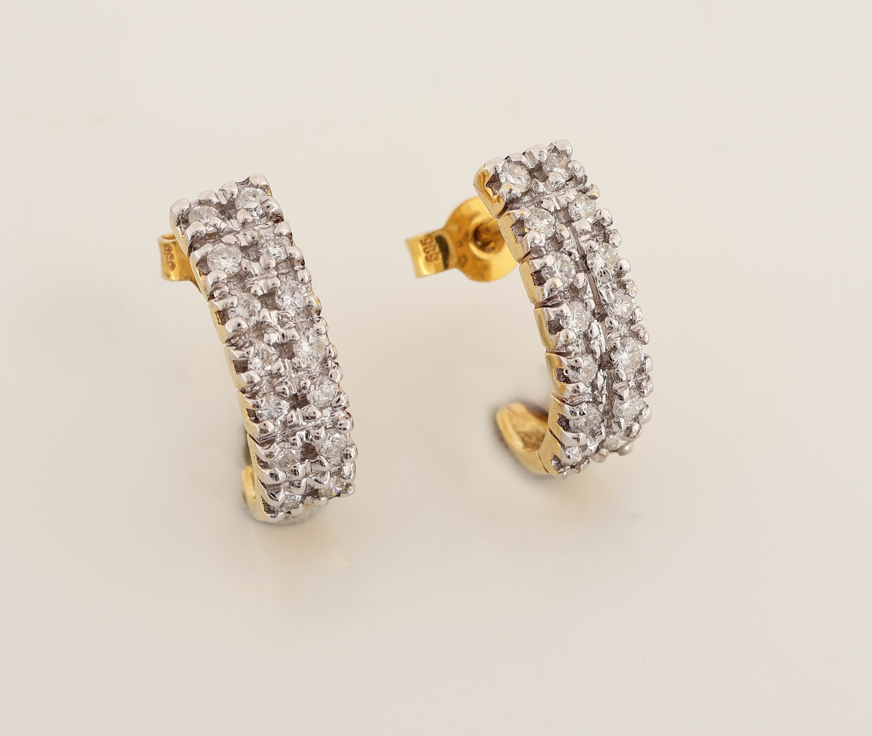 Image 27005724 - Paar 14 kt Gold Brillant-Ohrstecker, GG 585/000, schauseitig rhod., 28 Brillanten ...