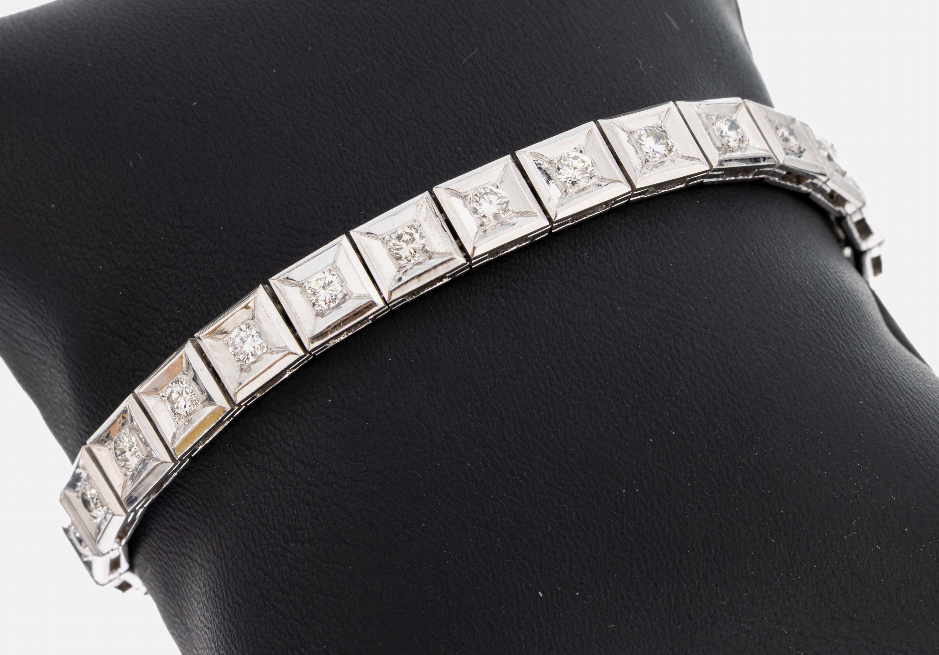 Image 27005743 - 18 kt Gold Brillant-Armband, WG 750/000, 26Brillanten zus. ca. 3.00 ct ...