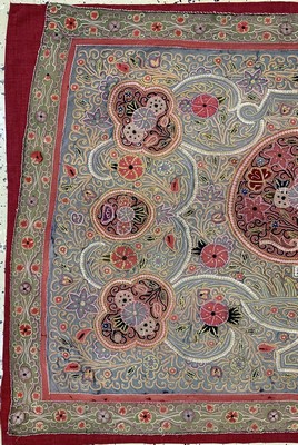 27005797b - ´Rasht-Susani´antik, Persien, 19.Jhd, Seide-Baumwollstickerei, ca. 78 x 110 cm, EHZ:2-3