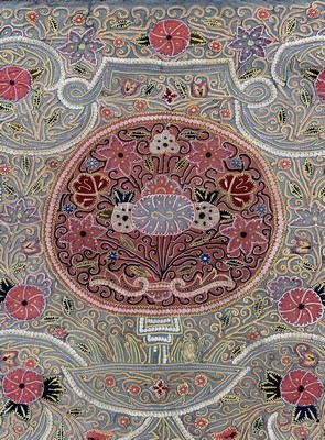 27005797c - ´Rasht-Susani´antik, Persien, 19.Jhd, Seide-Baumwollstickerei, ca. 78 x 110 cm, EHZ:2-3