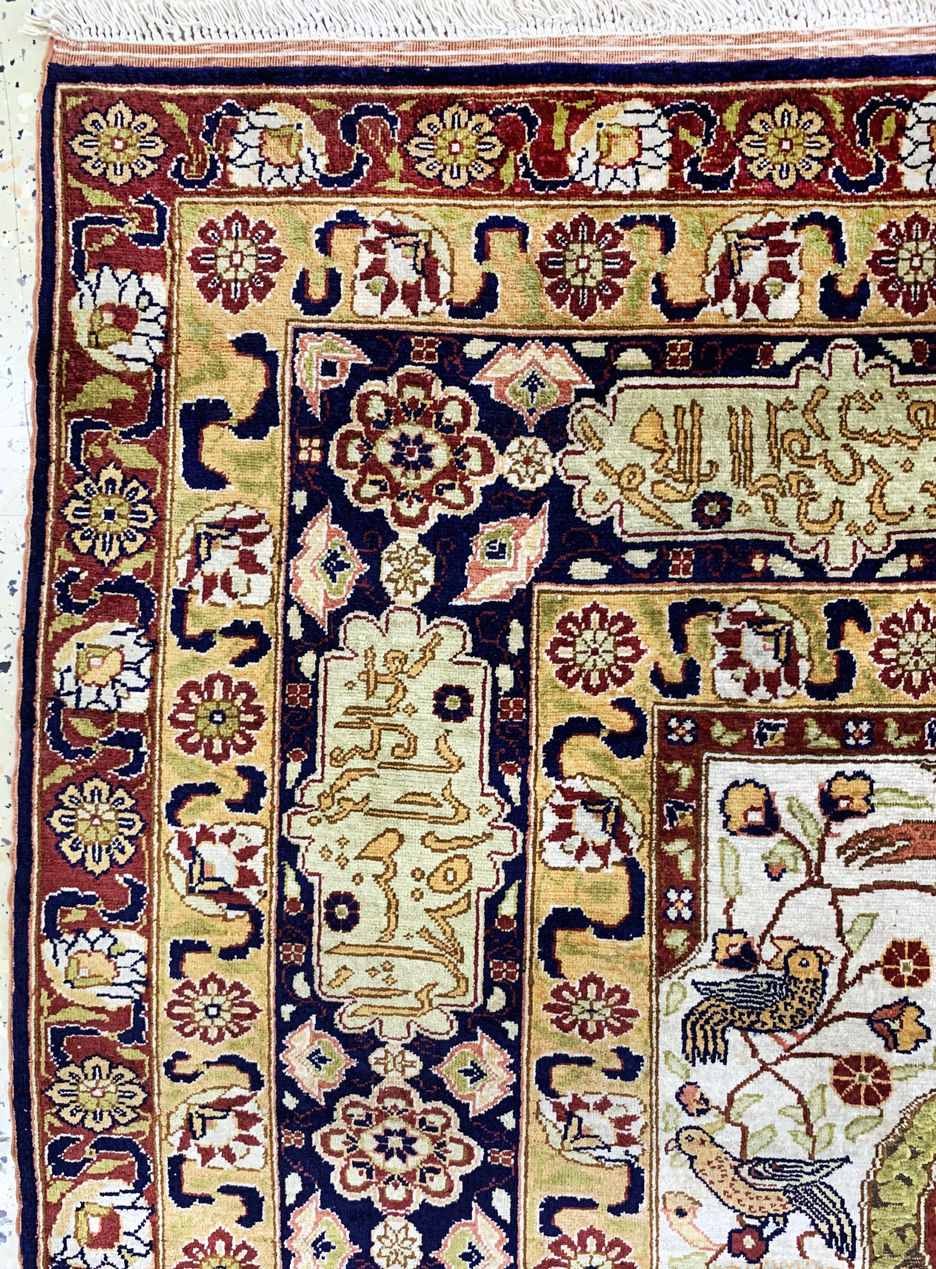 Detail d: Hereke Seide fein, Türkei, Anfang 230.Jhd, reine Naturseide, ca. 160 x 118 cm, EHZ: 1-2 (fachkundig gereinigt)