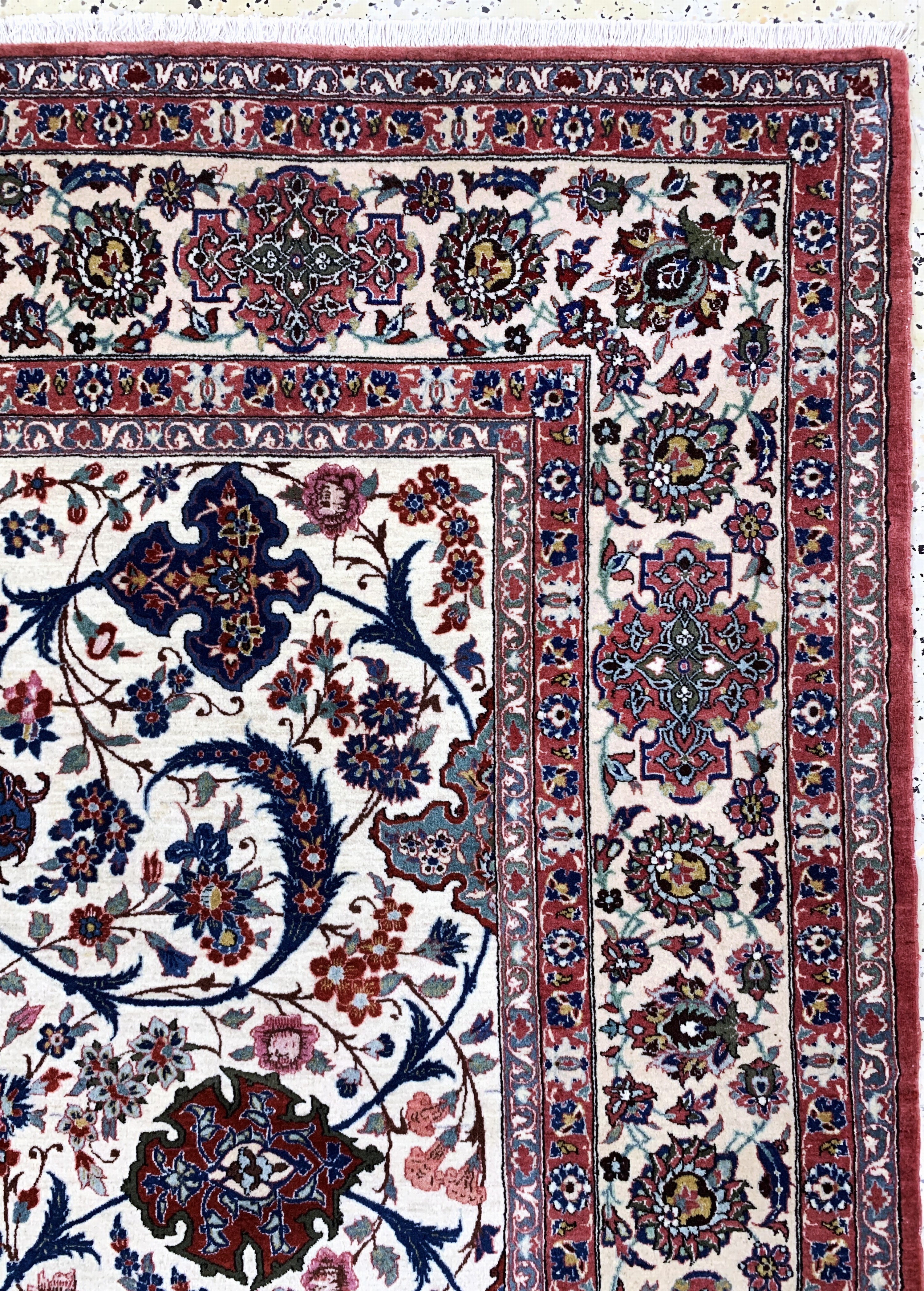 Detail e: Esfahan fein antik, Persien, um 1900, Korkwolle auf Baumwolle, ca. 225 x 153 cm, EHZ: 1-2, (fachkundig gereinigt)