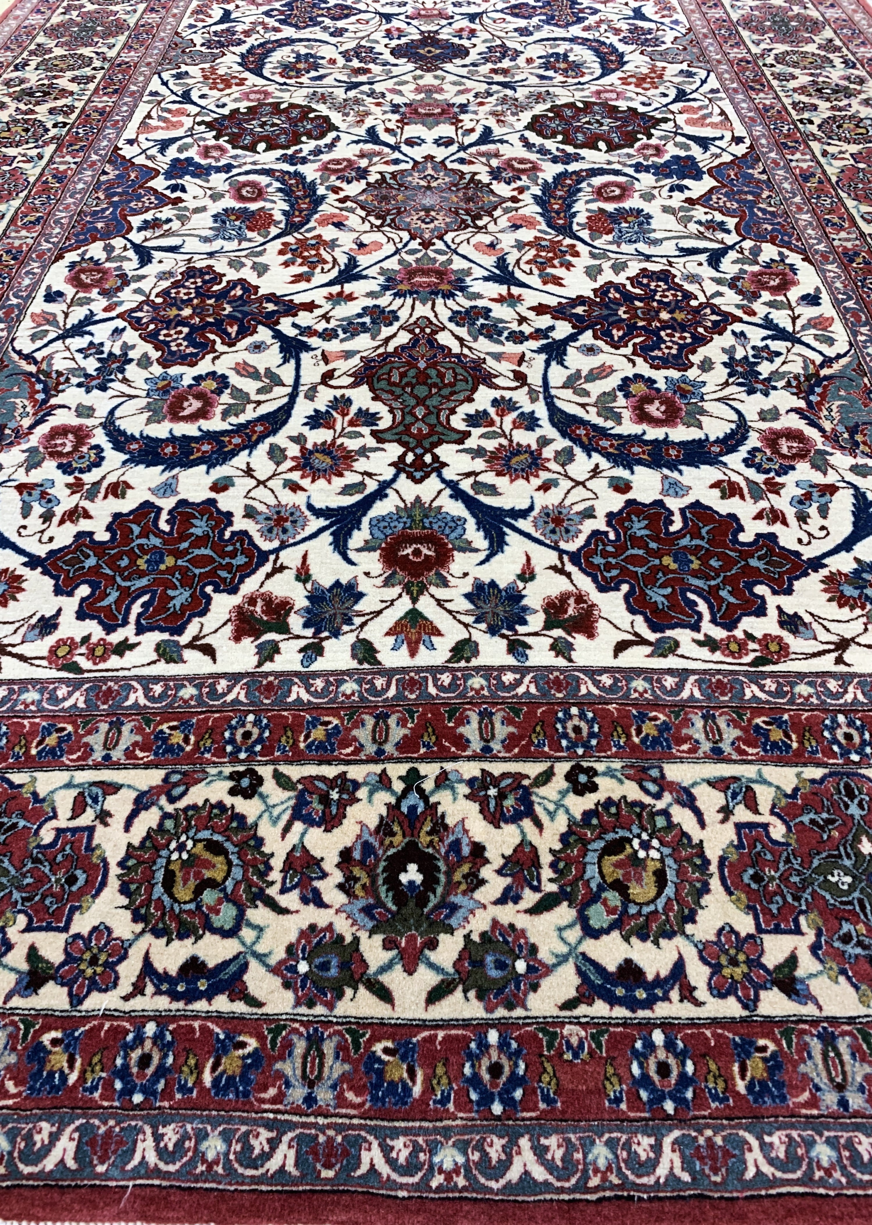 Detail f: Esfahan fein antik, Persien, um 1900, Korkwolle auf Baumwolle, ca. 225 x 153 cm, EHZ: 1-2, (fachkundig gereinigt)