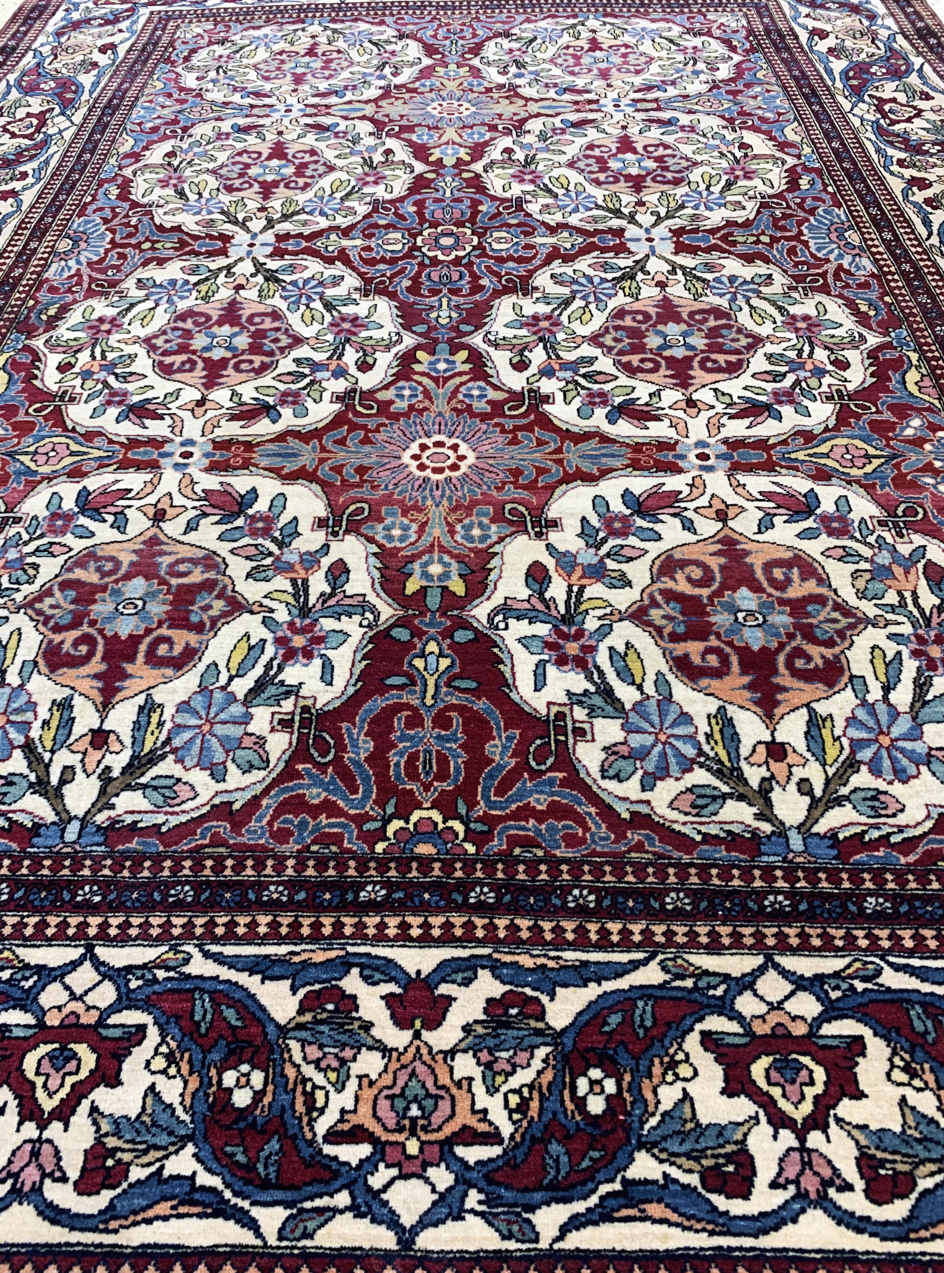 Detail f: Esfahan"Ahmad"antik, Persien, um 1900, Wolle auf Baumwolle, ca. 200 x 145 cm, EHZ: 1-2, (fachkundig gereinigt)