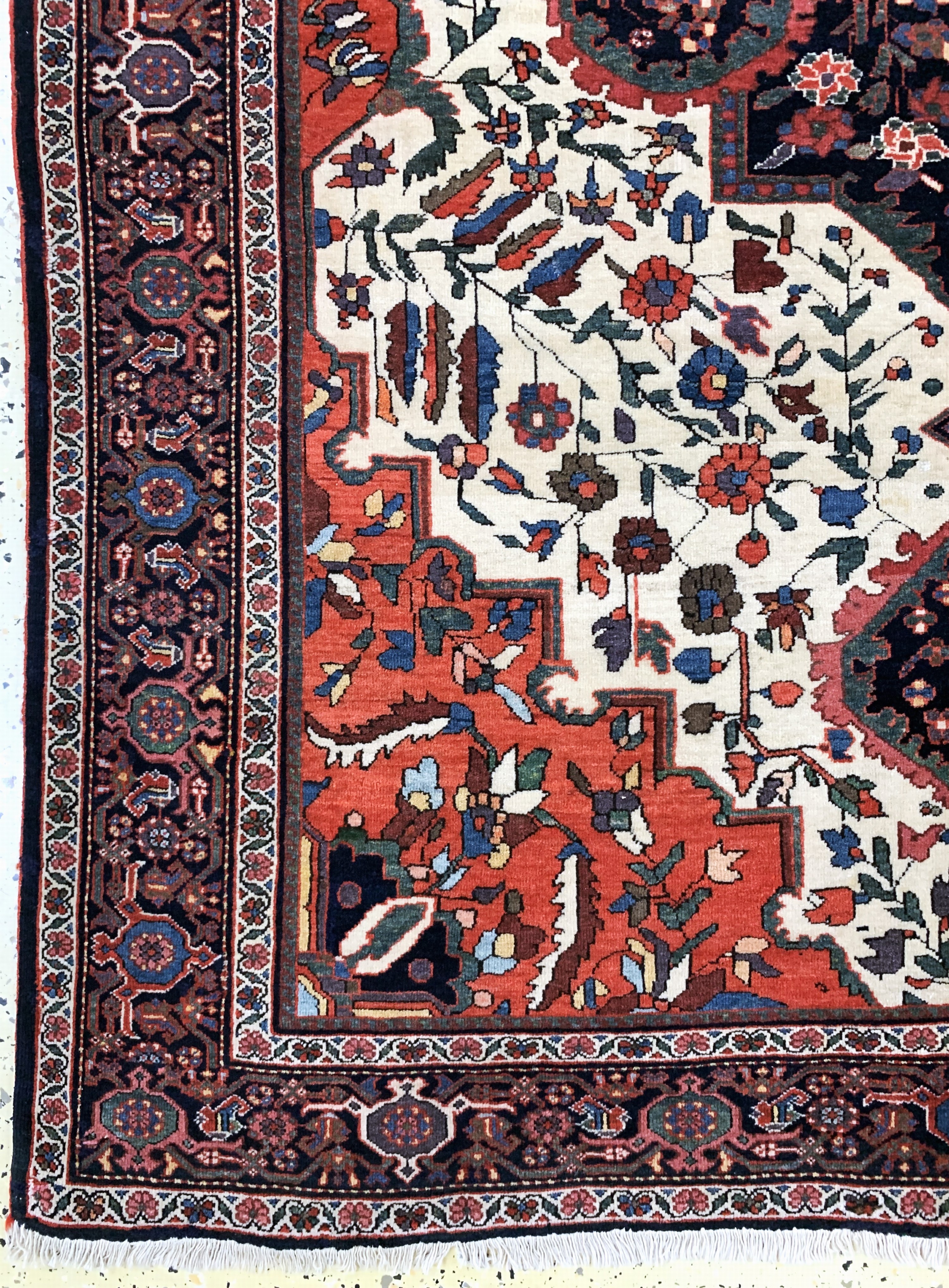 Detail b: Sarogh"Farahan"antik, Persien, um 1900, Wolle auf Baumwolle, ca. 201 x 133 cm, gereinigt, EHZ: 2(minimale restaurierungen).