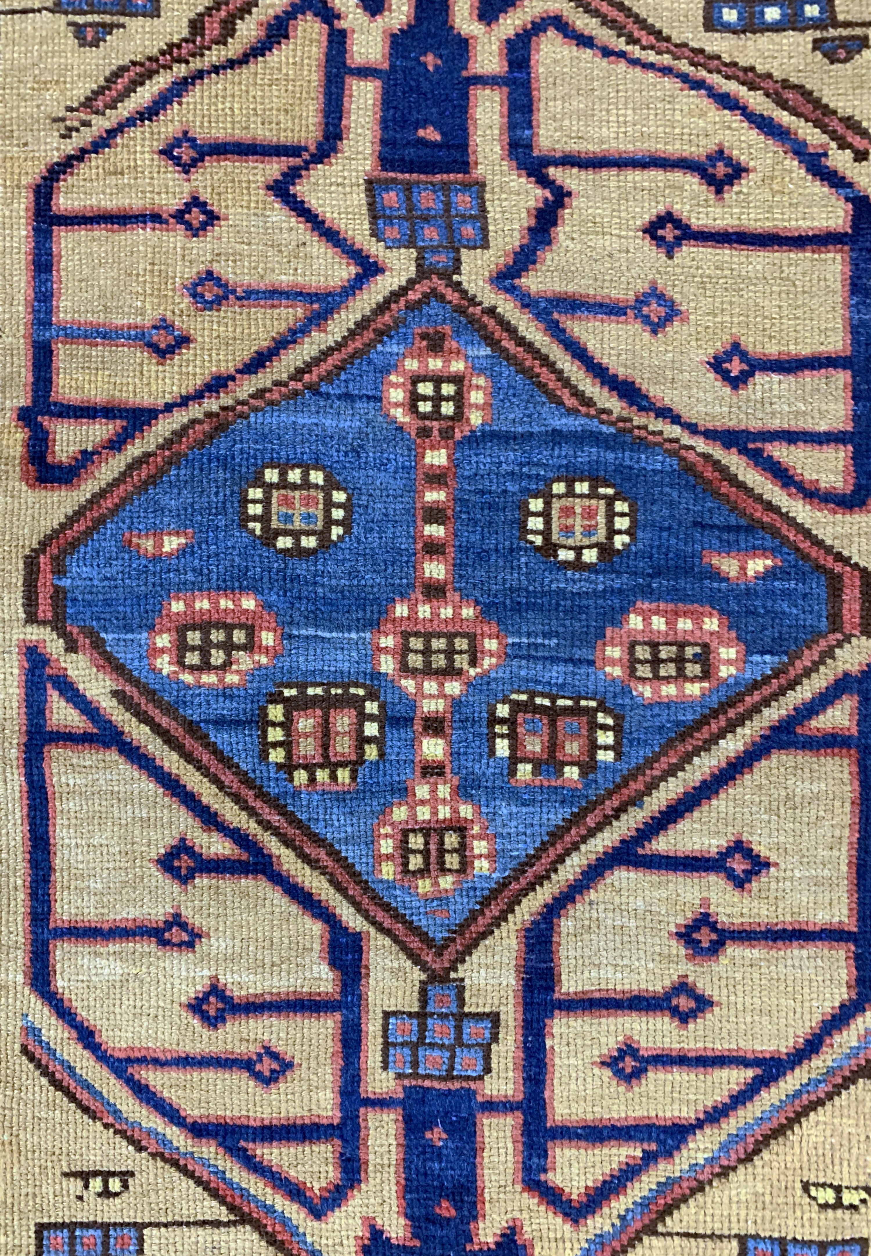 Detail c: Seltener antiker Bakhshaiesh, Persien, 19.Jhd, Wolle auf Baumwolle, ca. 140 x 110 cmEHZ:(gleichmäßig dünn)