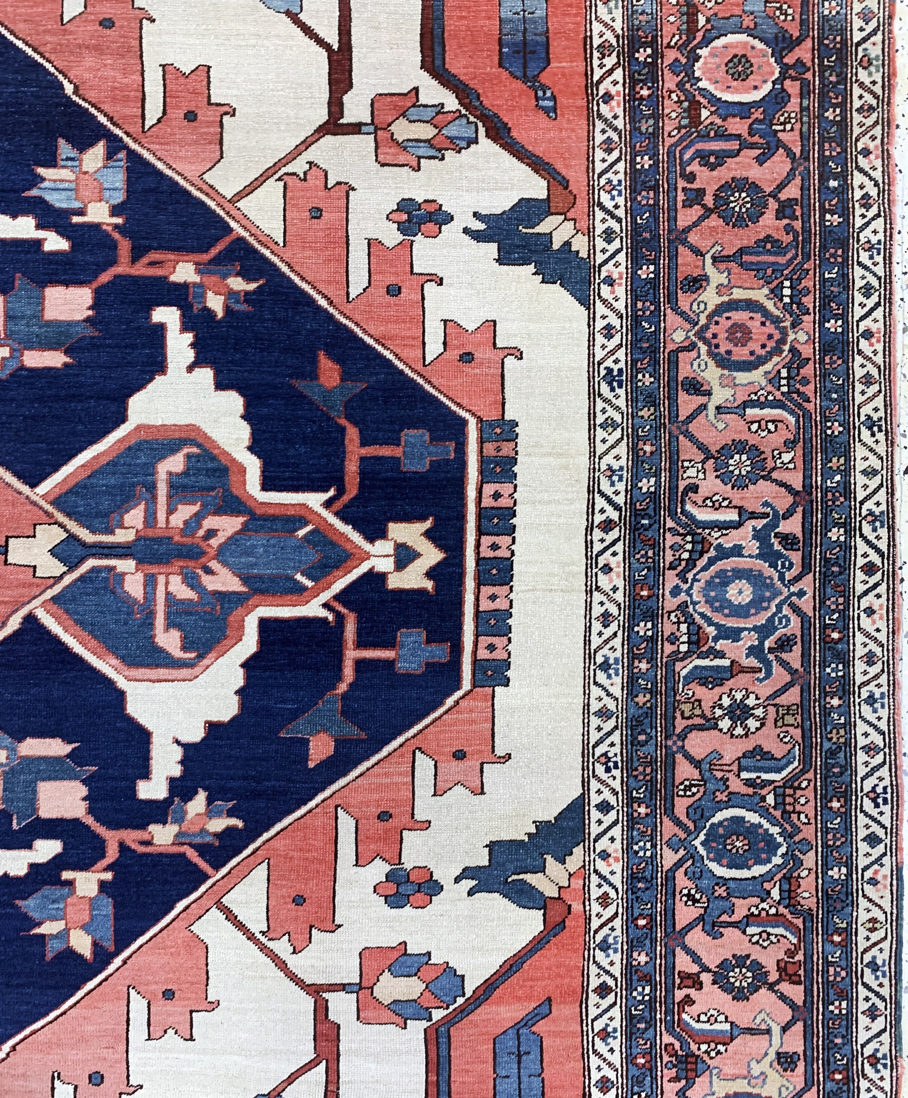 Detail f: Heriz"Serapi"antik, Persien, 19.Jhd, Wolle auf Baumwolle, ca. 395 x 280 cm, EHZ:(gleichmäßig dünn), fachkundig gereinigt.