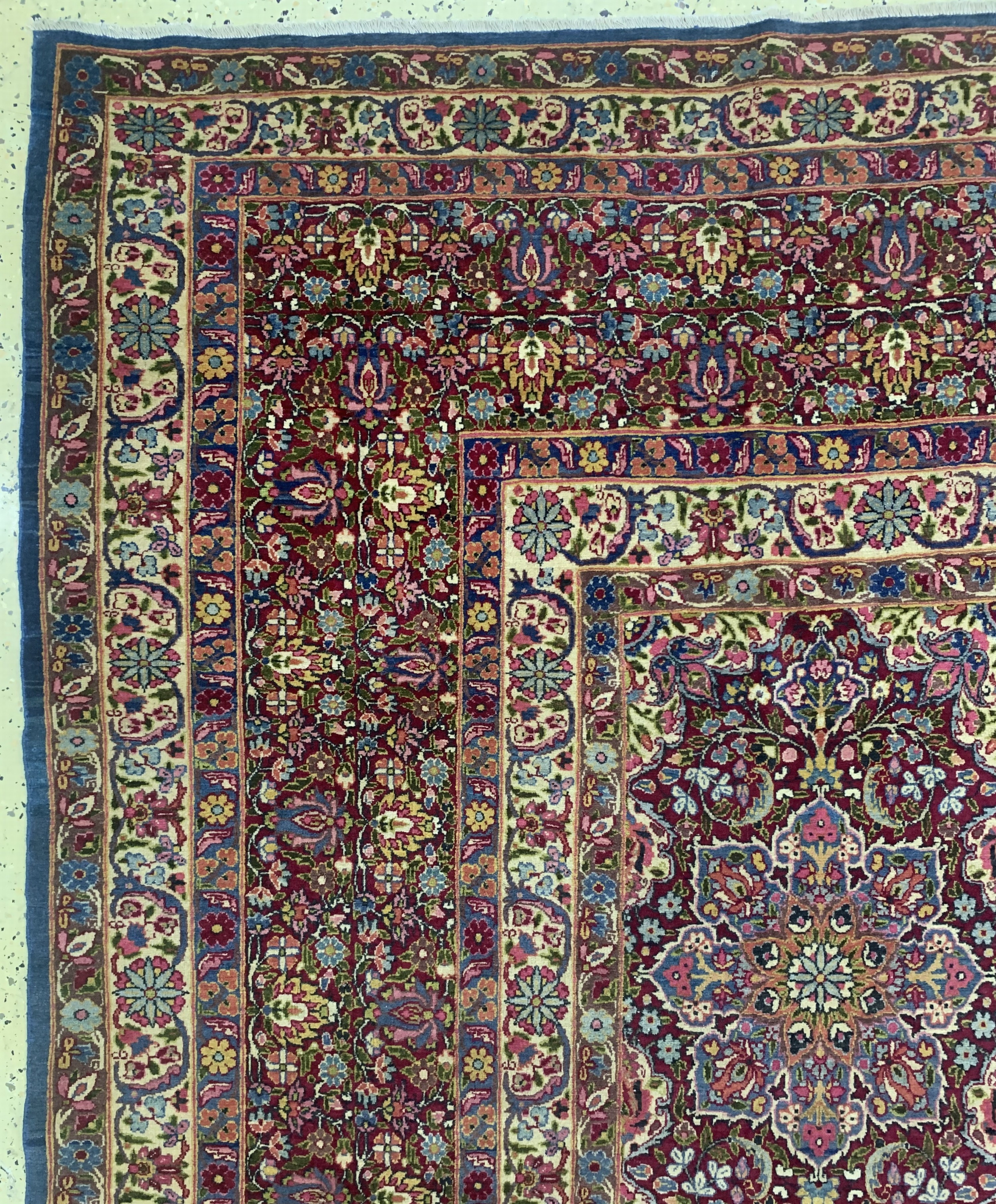 Detail i: Semnan Kork fein signiert, Persien, um 1930-1940, Korkwolle auf Baumwolle, ca. 424 x 317 cm, EHZ: 1-2, (fachkundig gereinigt)