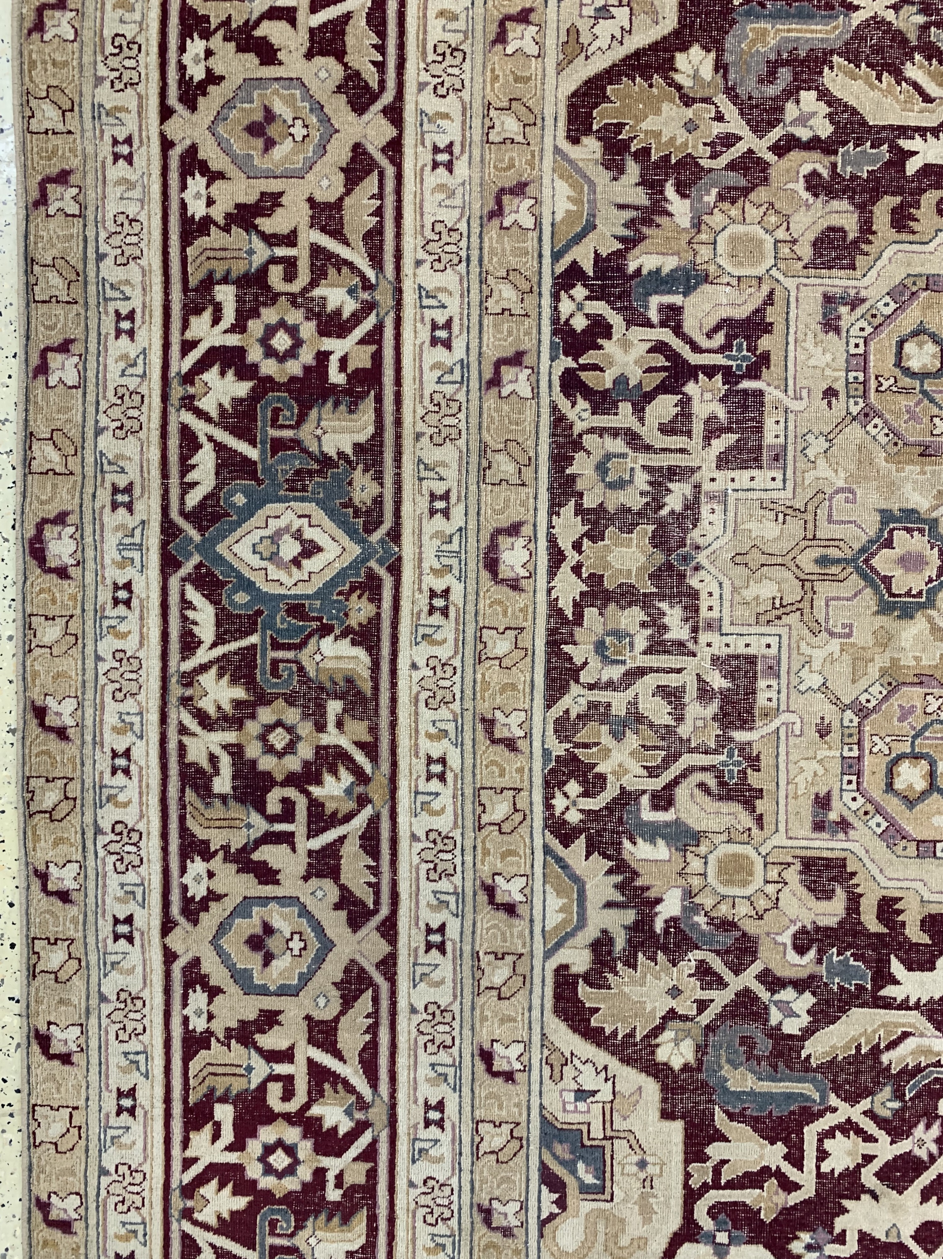 Detail d: Antiker"Amritsa", Indien, 19.Jhd, Wolle auf Baumwolle, ca. 425 x 315 cm, EHZ:(gleichmäßig dünn), minimal restauriert