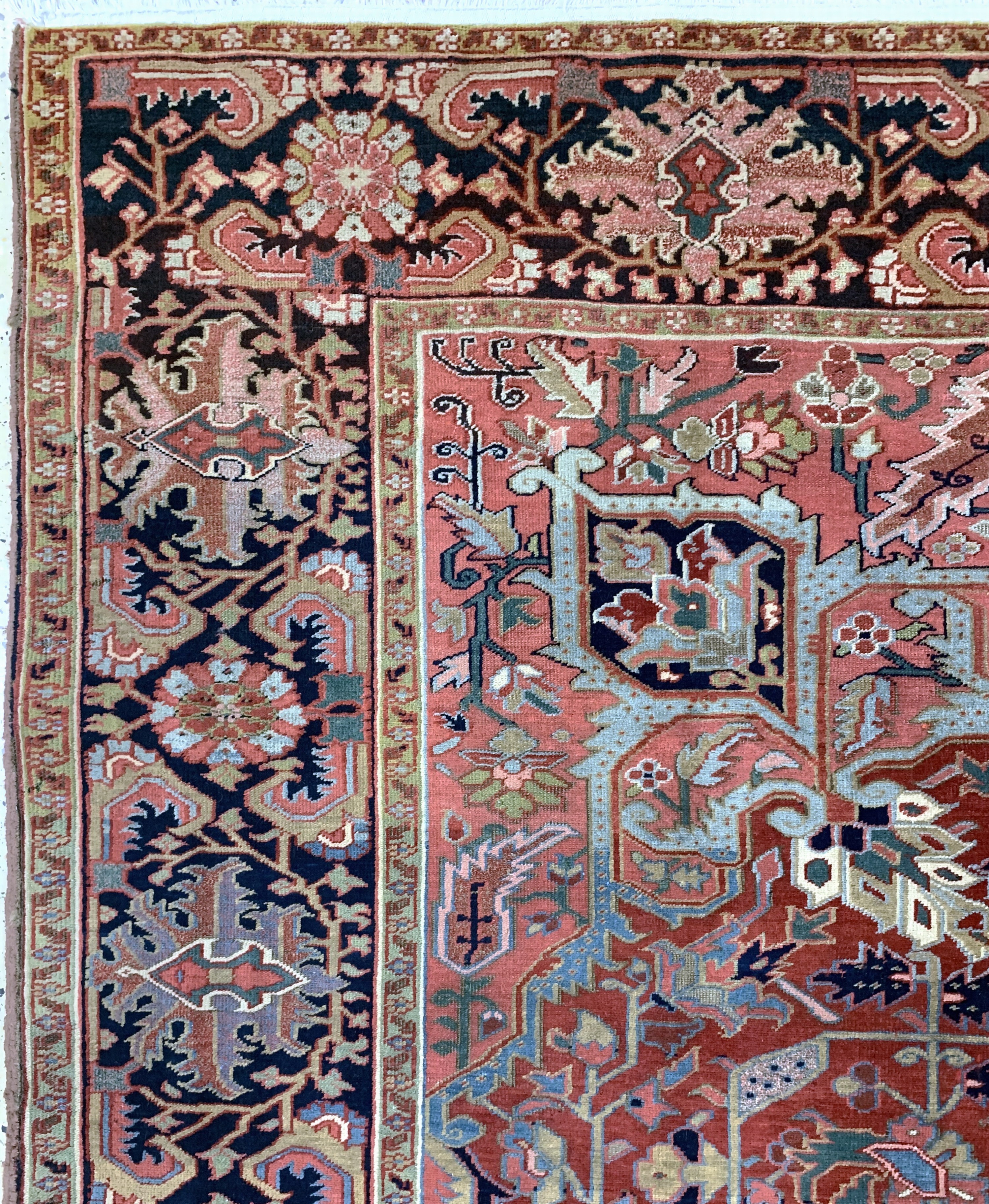 Detail g: Heriz"Sharabian"antik Persien, Sakineh-Khanoom Design, 19.Jhd, Wolle auf Baumwolle, ca. 349 x 251 cm, EHZ:(gleichmäßig dünn), ...