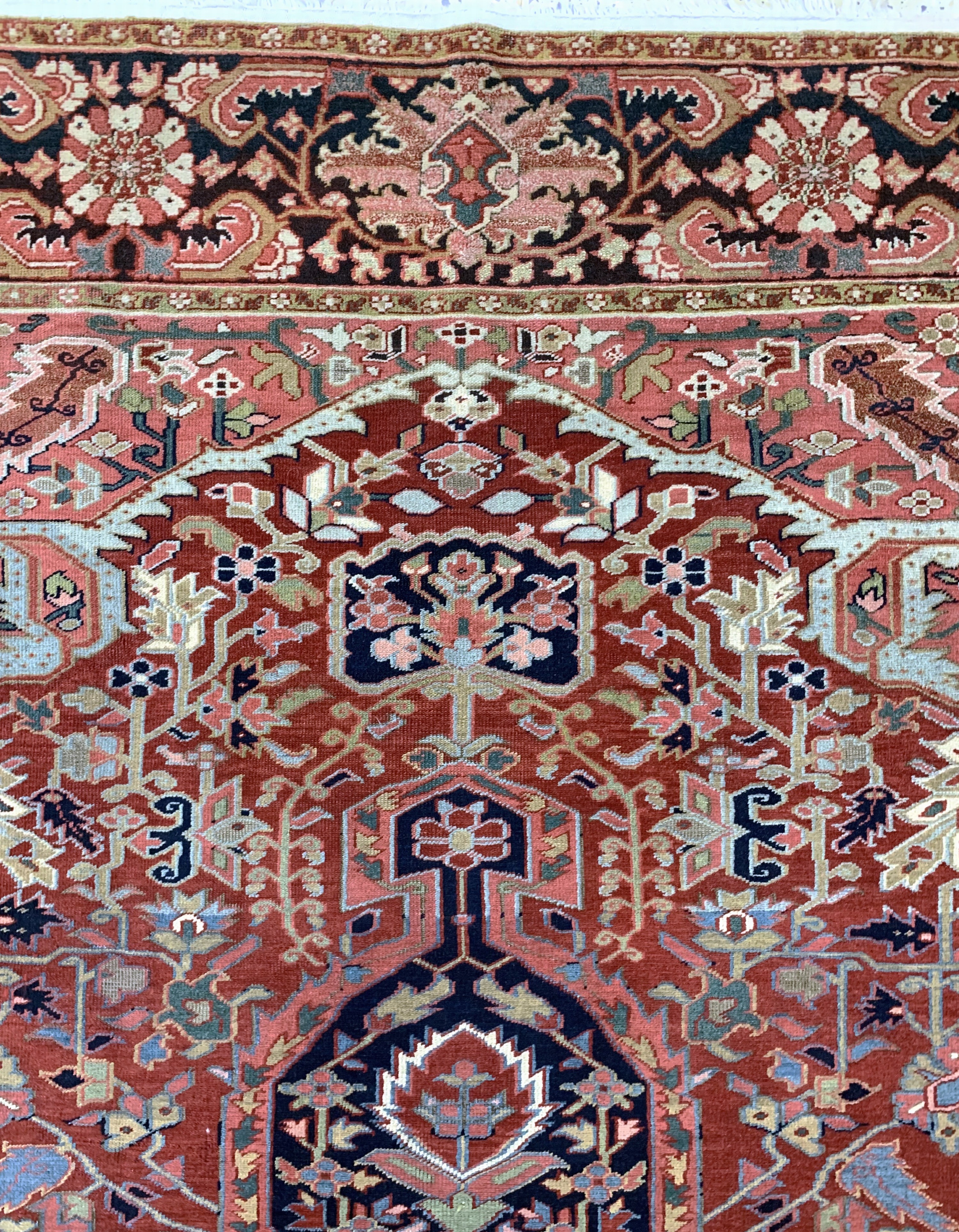 Detail h: Heriz"Sharabian"antik Persien, Sakineh-Khanoom Design, 19.Jhd, Wolle auf Baumwolle, ca. 349 x 251 cm, EHZ:(gleichmäßig dünn), ...