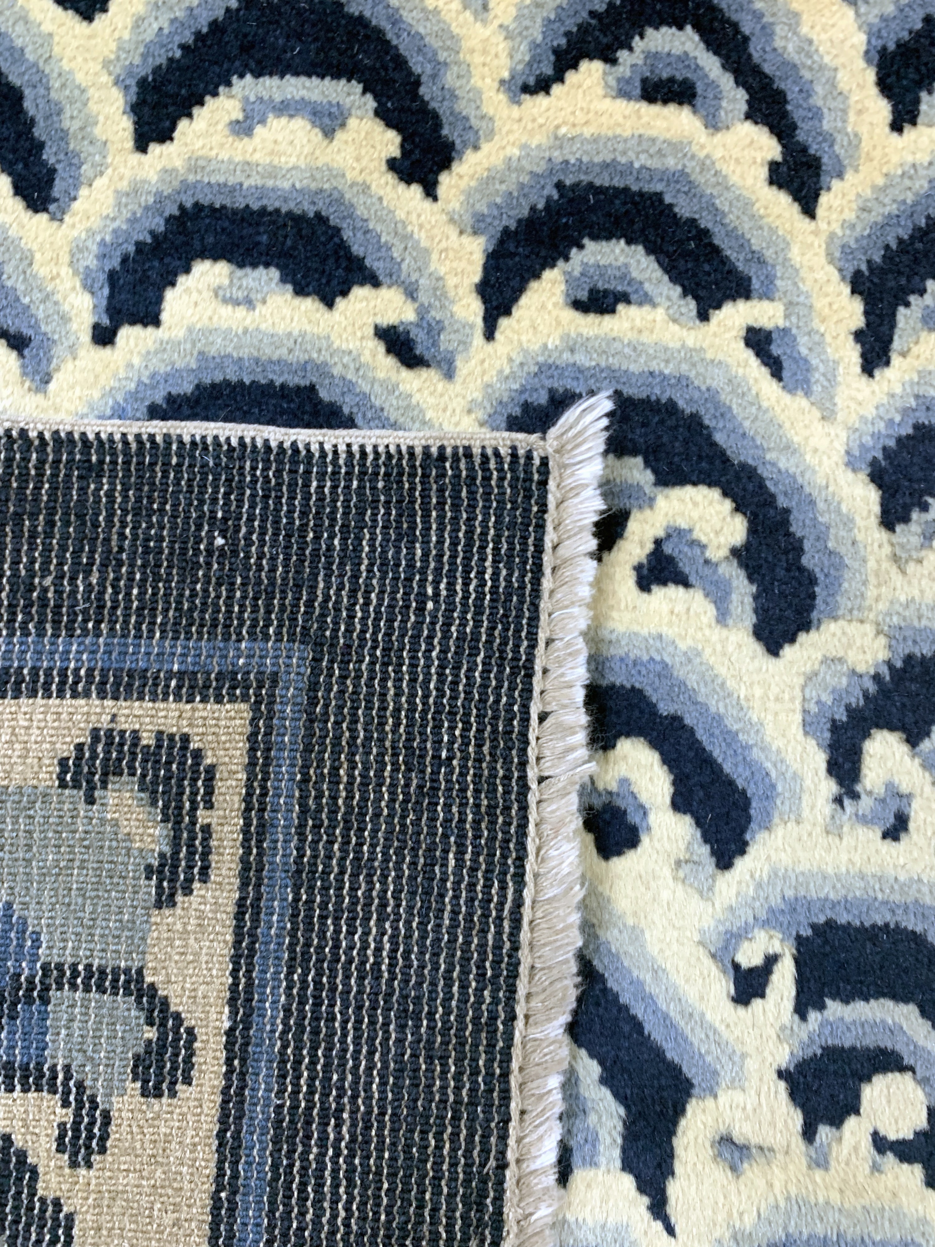 Detail i: Ning-Hsia alt, China, um 1930-1940, Wolle auf Baumwolle, ca. 245 x 167 cm, EHZ: 1-2, (fachkundig gereinigt)
